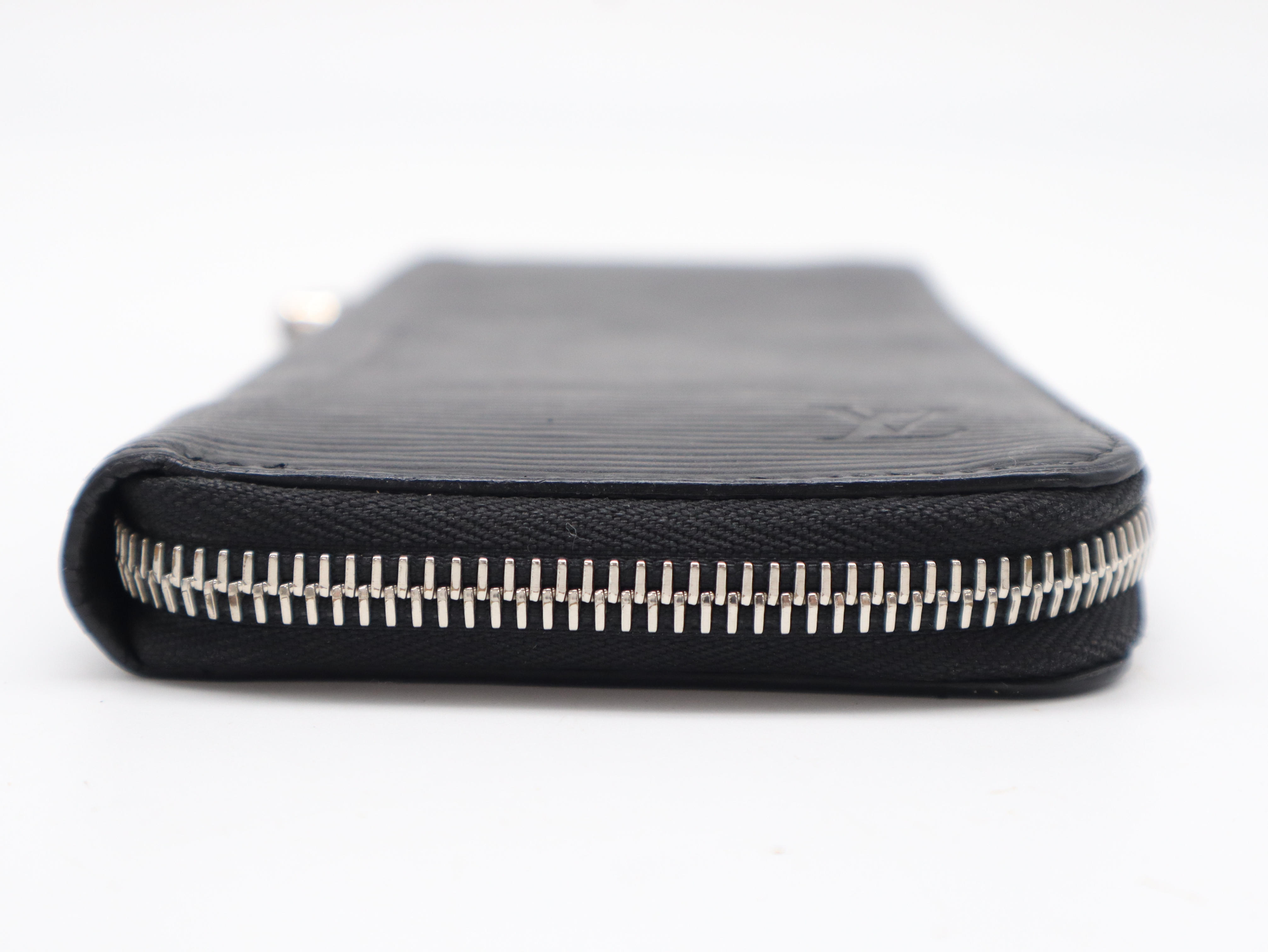 M60965 Epi Zippy Wallet Vertical Noir (RFID detected) — view 5