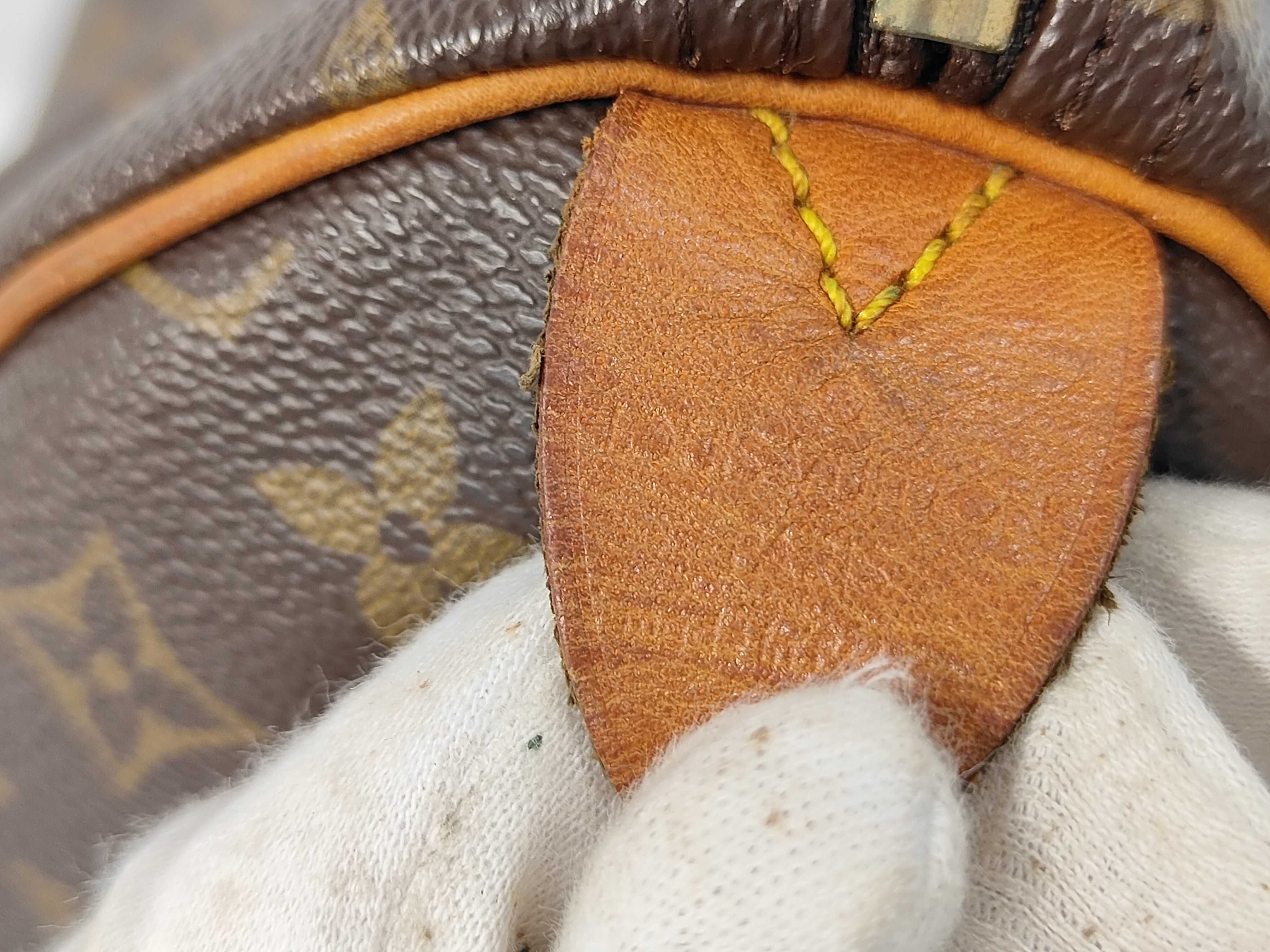 Speedy 35 Monogram Handbag M41524 with Padlock — view 8