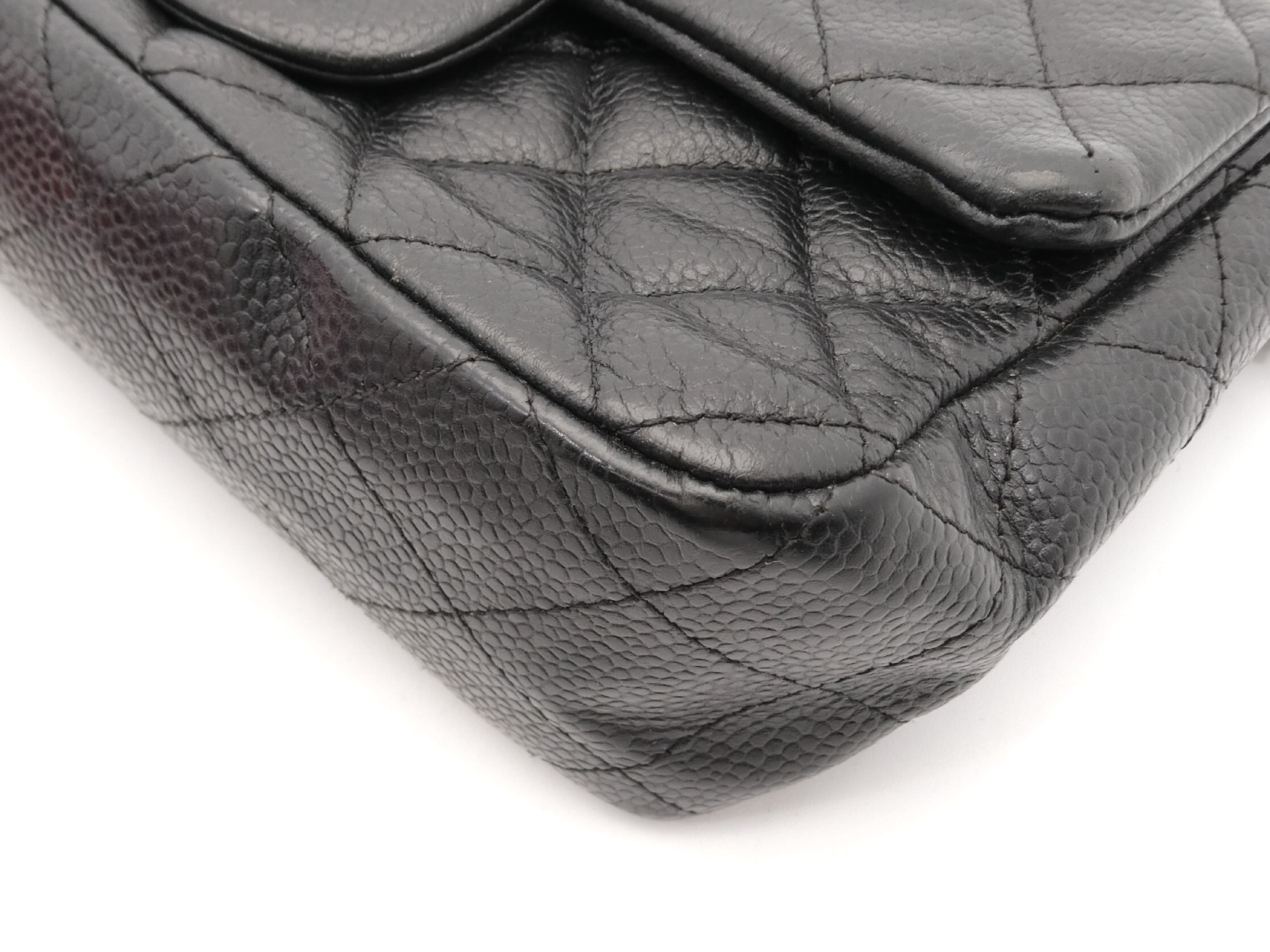 Matelassé Caviar Skin Coco Mark Turnlock Chain Shoulder Bag — view 10