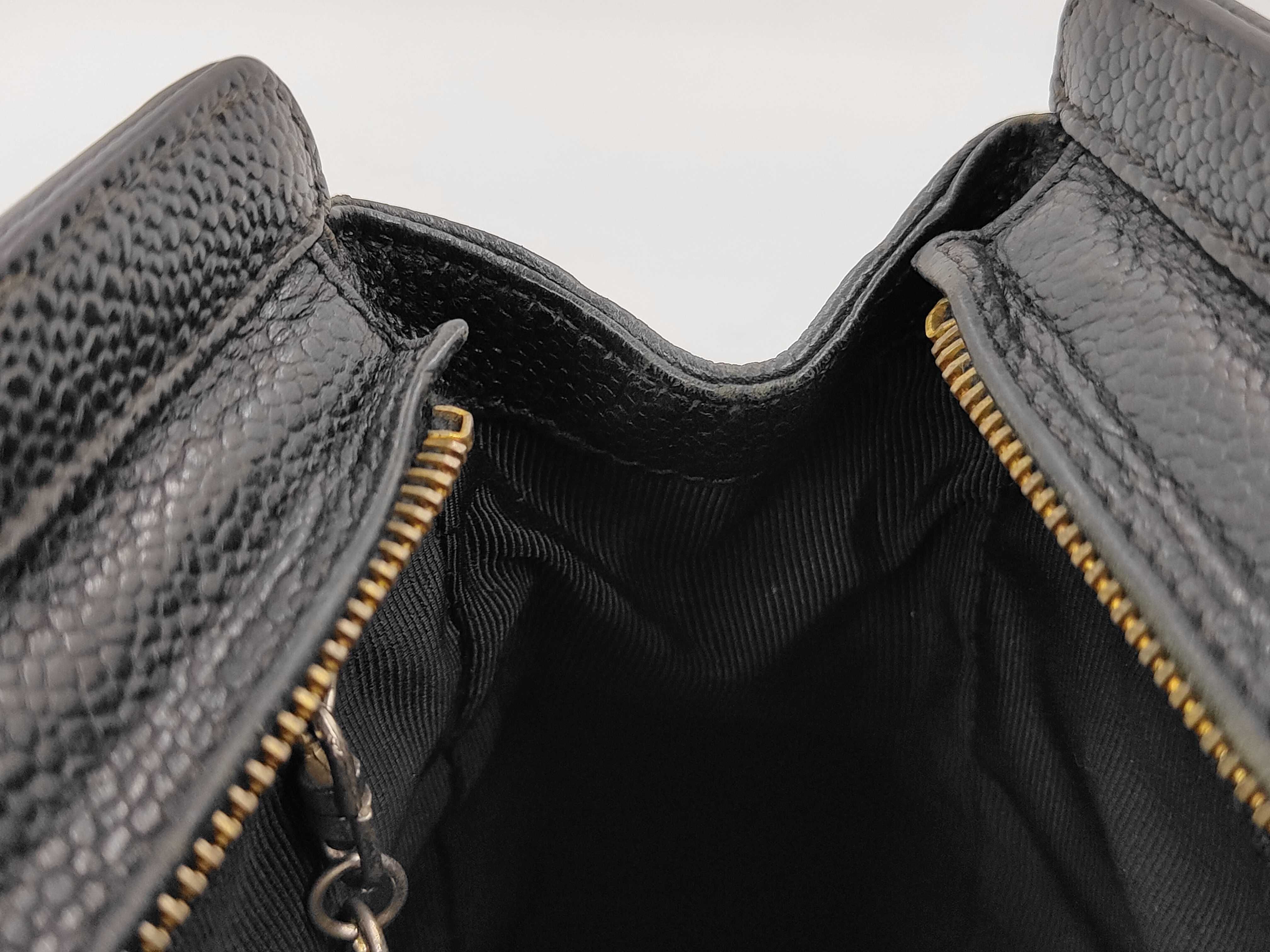 Chain Tote Black Shoulder Bag — view 8