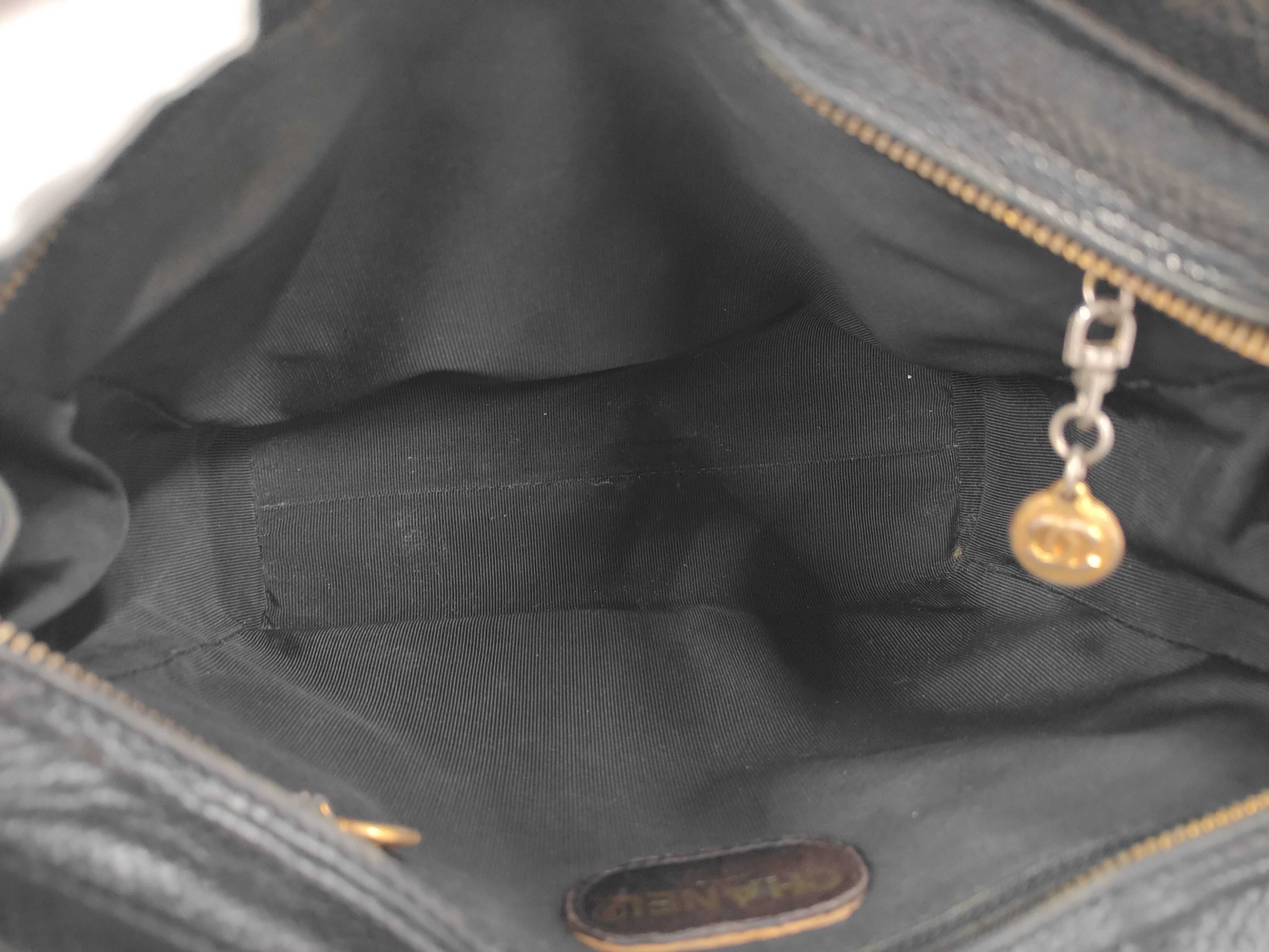 Chain Tote Black Shoulder Bag — view 9
