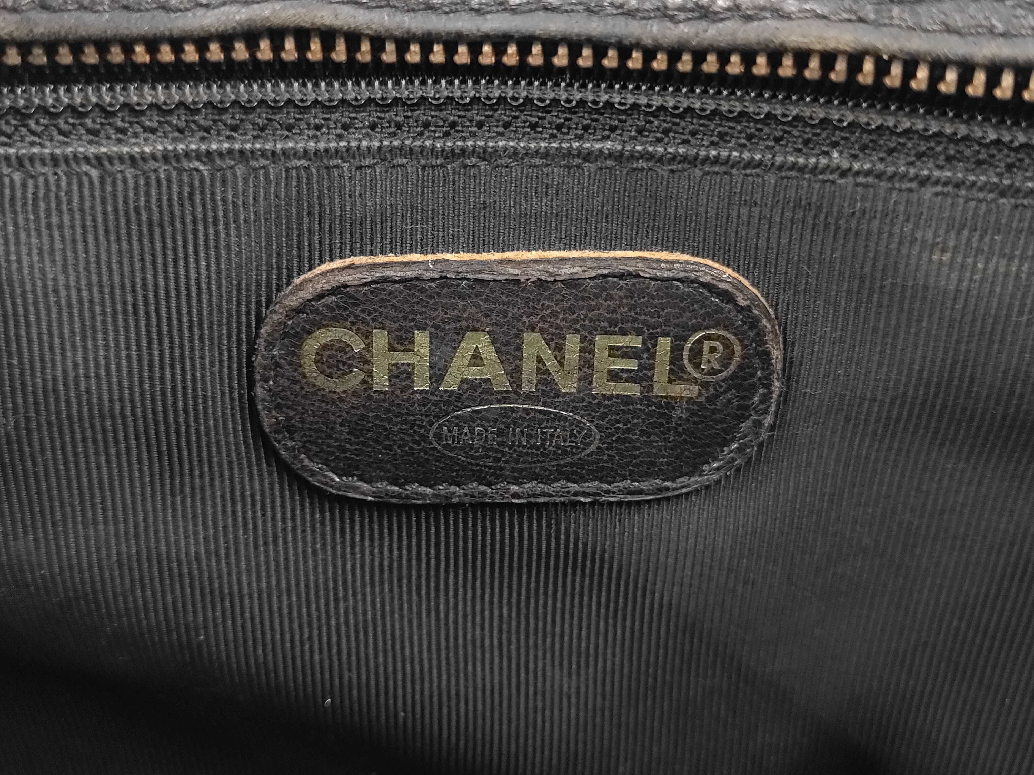 Chain Tote Black Shoulder Bag — view 10