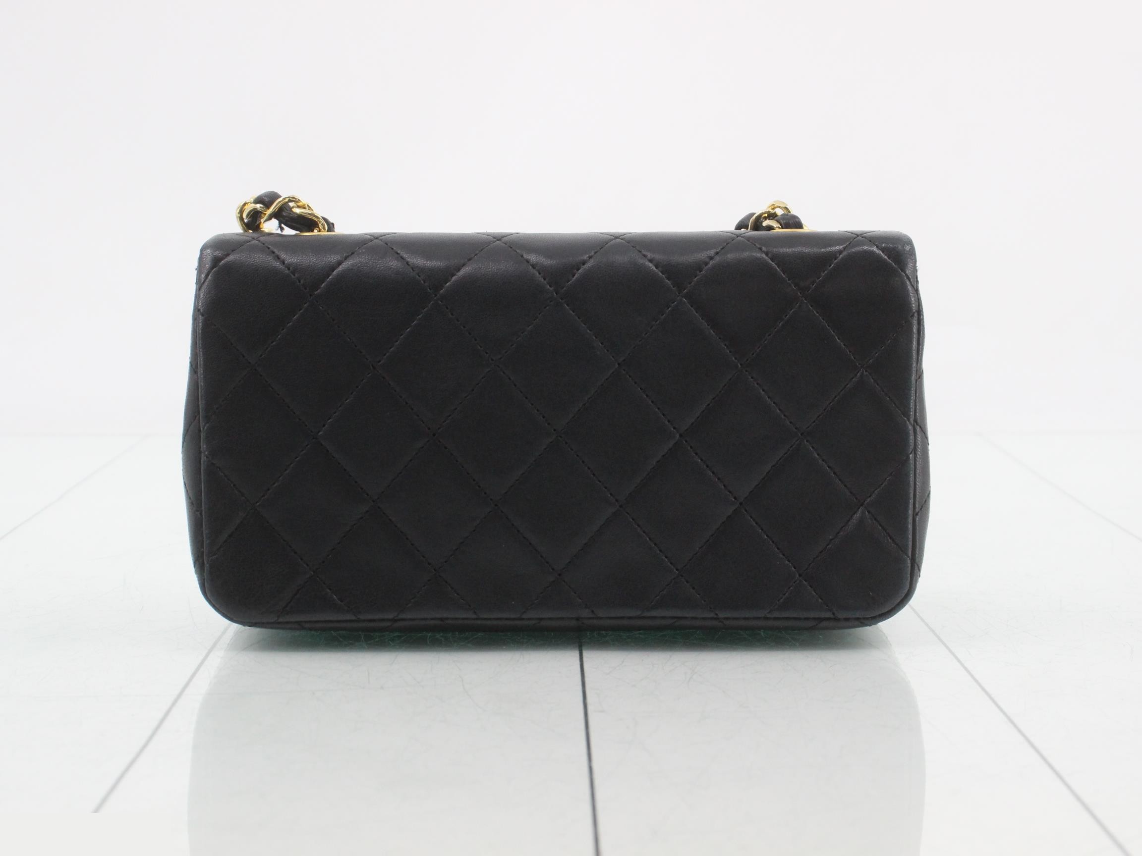 Matelassé Lambskin Shoulder Bag, Black — view 2