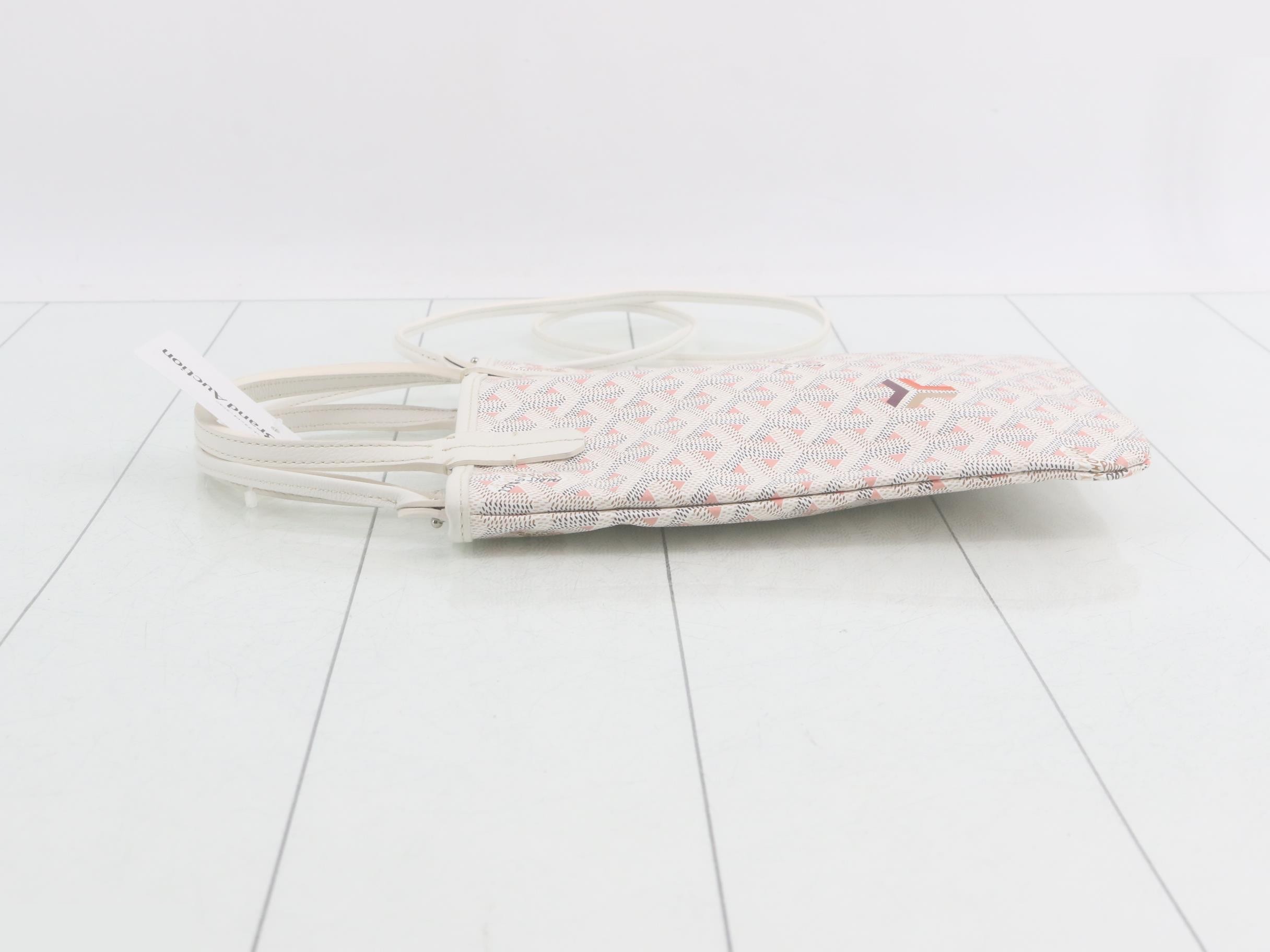 Saint Louis (Bag) - Shoulder Bag — view 4
