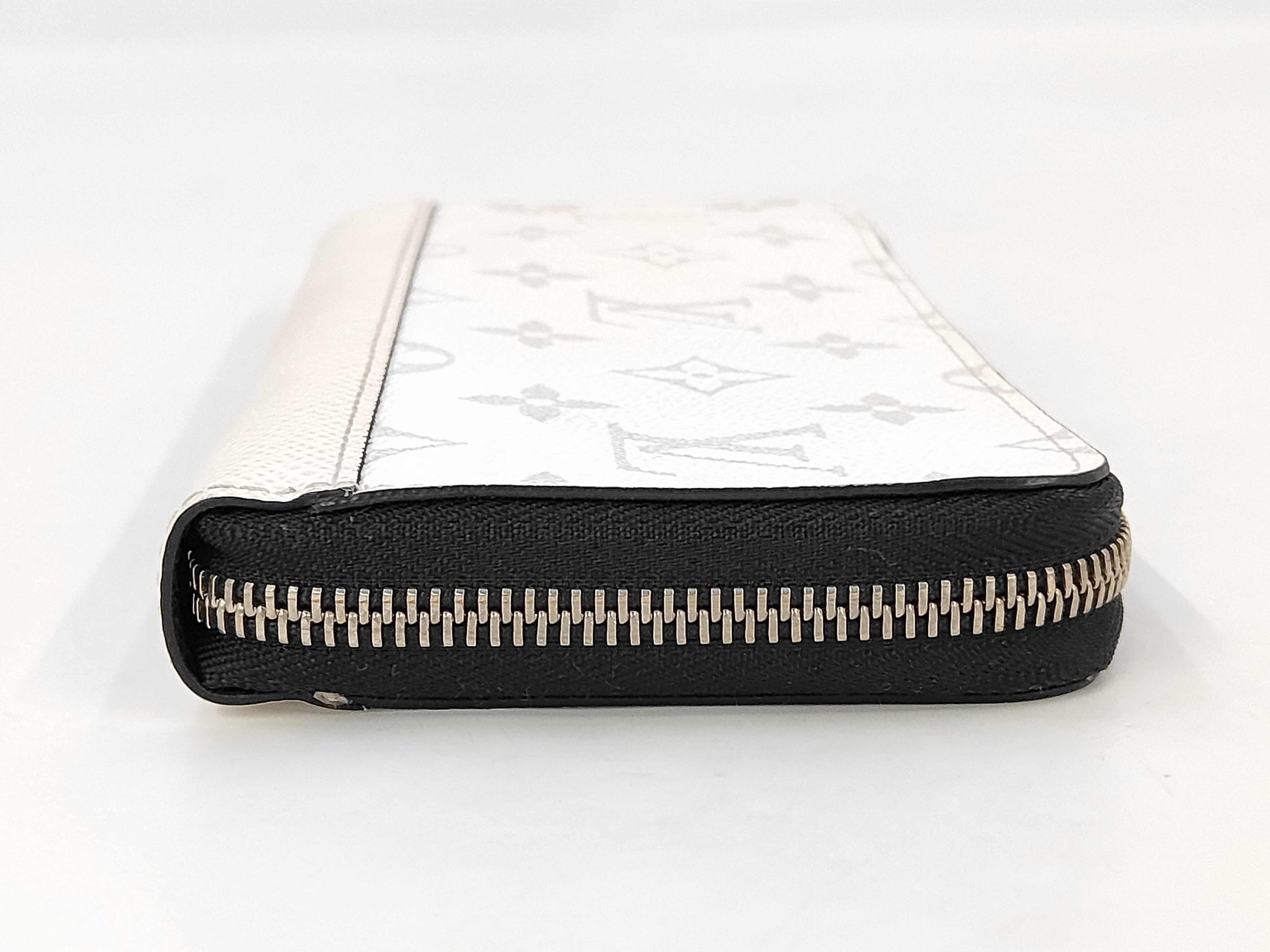 M14127 IC chip wallet — view 4