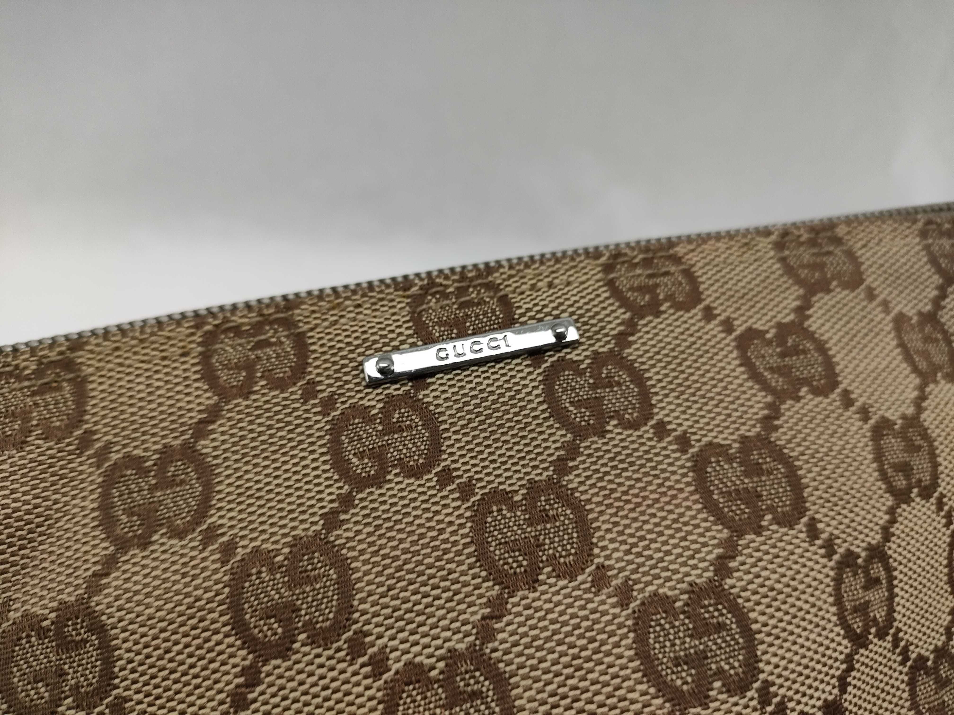 GG Canvas Accessory Pouch Handbag GG Canvas Handbag — view 13