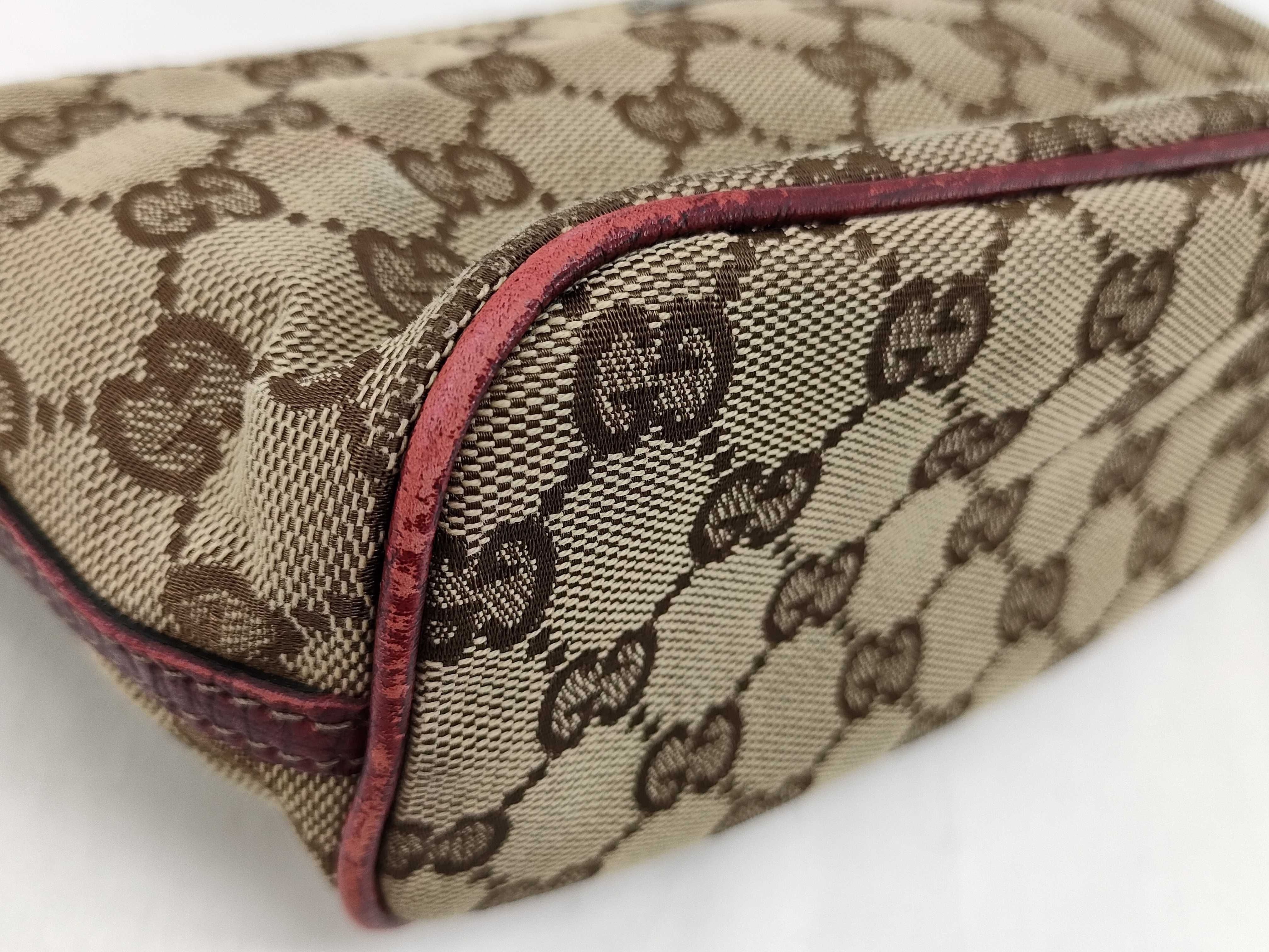 GG Canvas Accessory Pouch Handbag GG Canvas Handbag — view 7