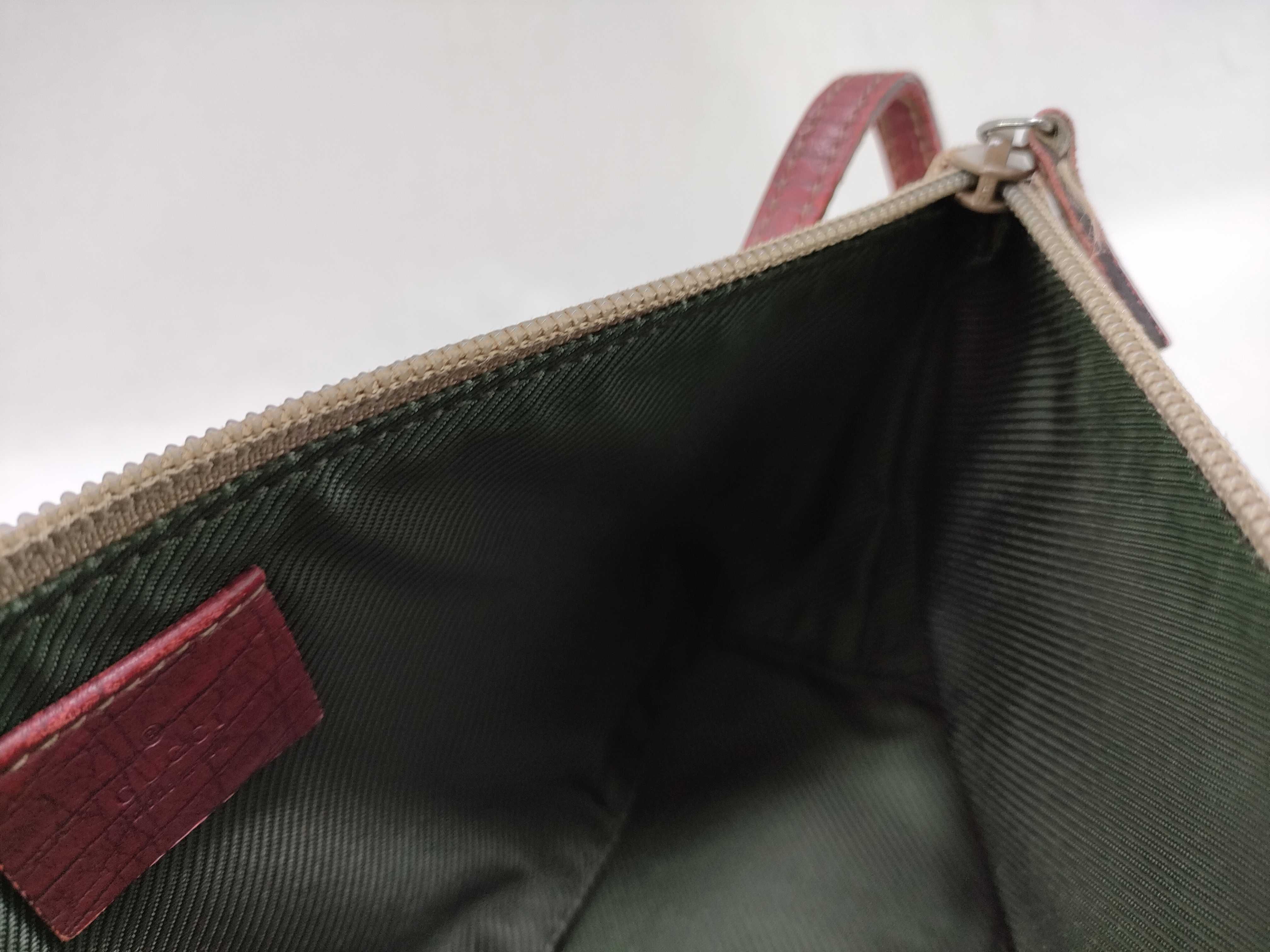 GG Canvas Accessory Pouch Handbag GG Canvas Handbag — view 9