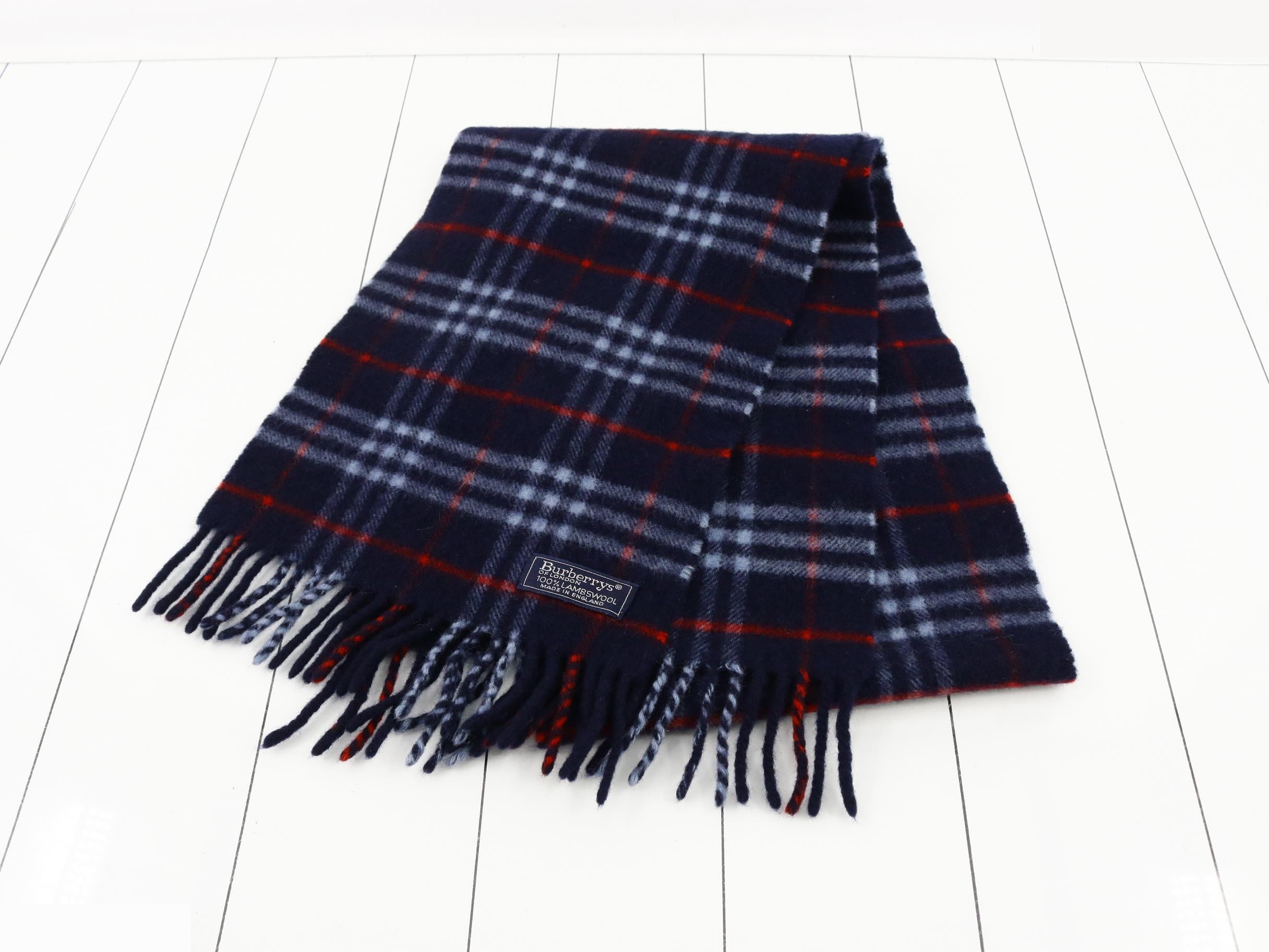 Other lines: Small items, accessories, and scarves — view 2