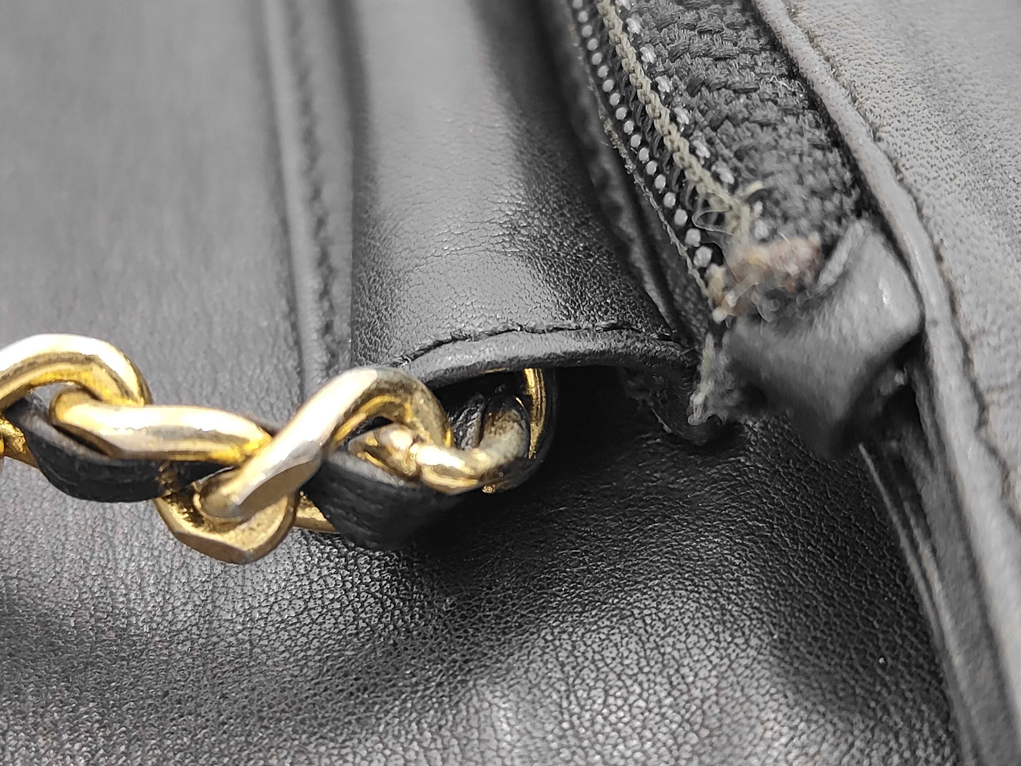 Coco Mark Enamel Chain Wallet Long Wallet — view 7