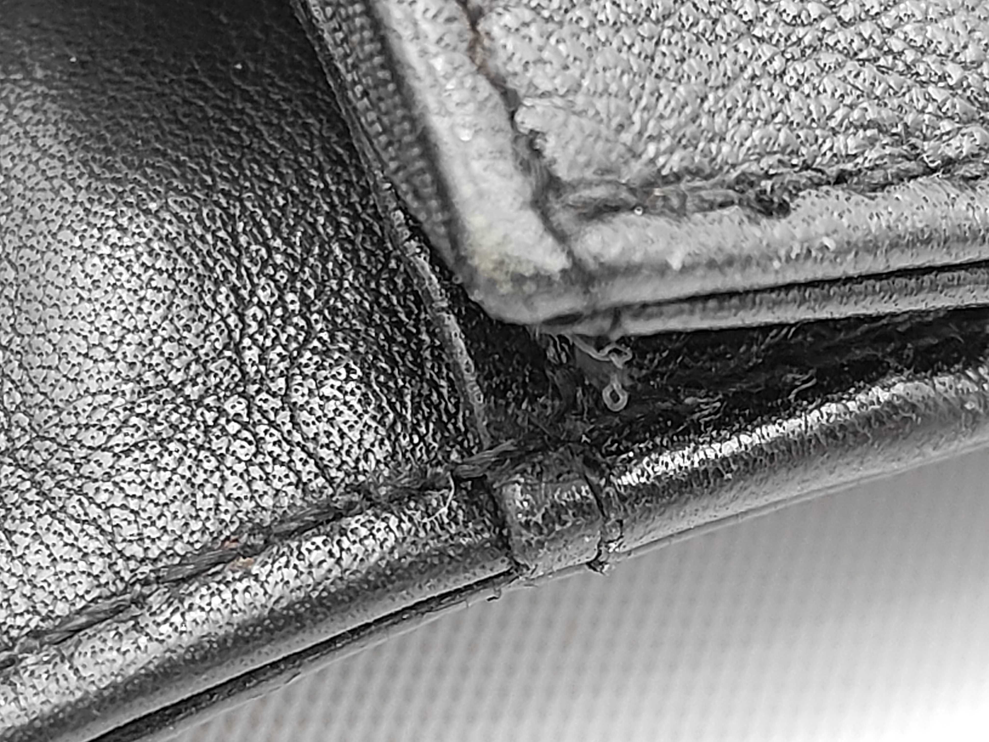 Coco Mark Enamel Chain Wallet Long Wallet — view 8