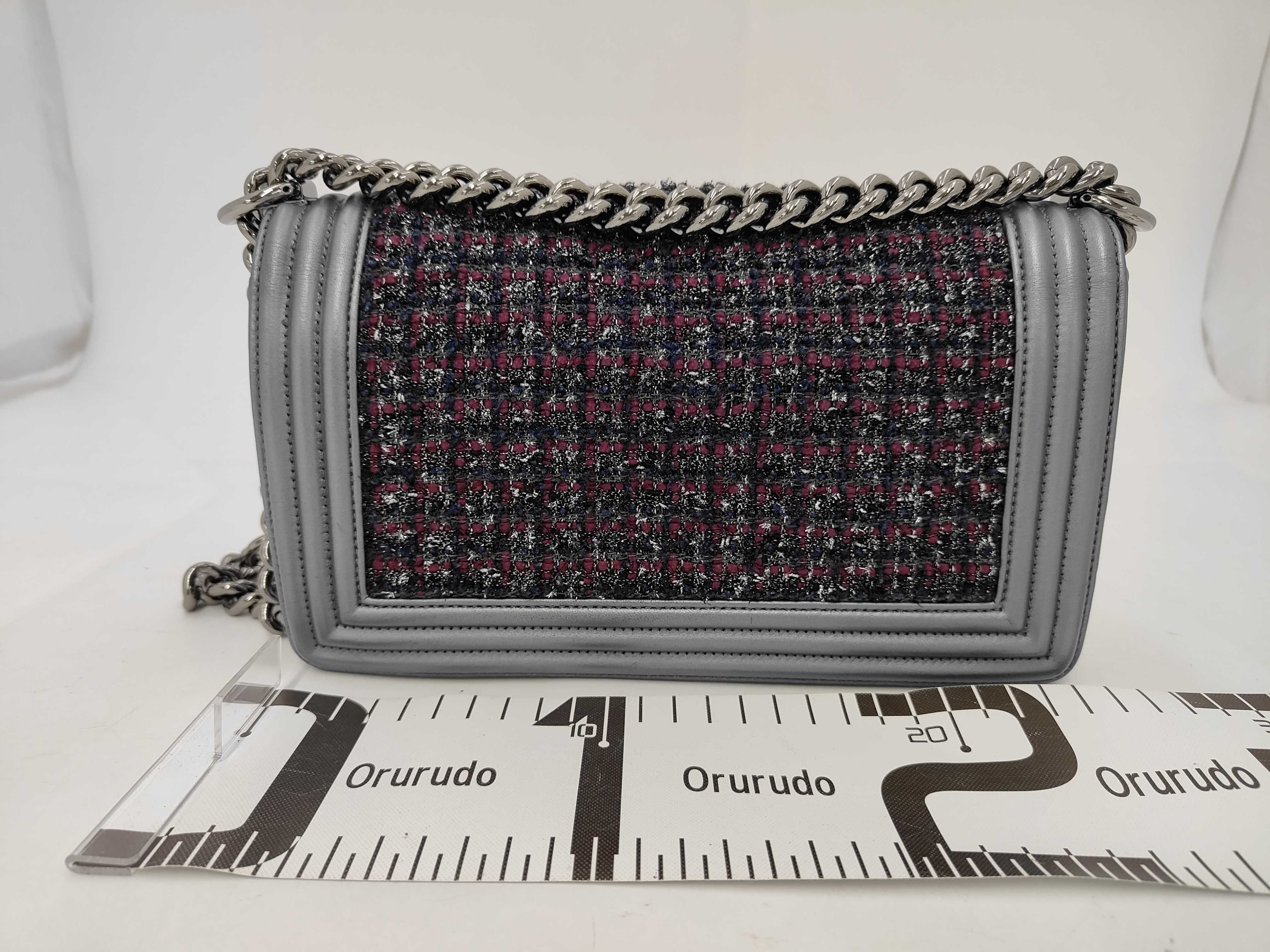 Boy Chanel Tweed x Lambskin Chain Shoulder Bag — view 2