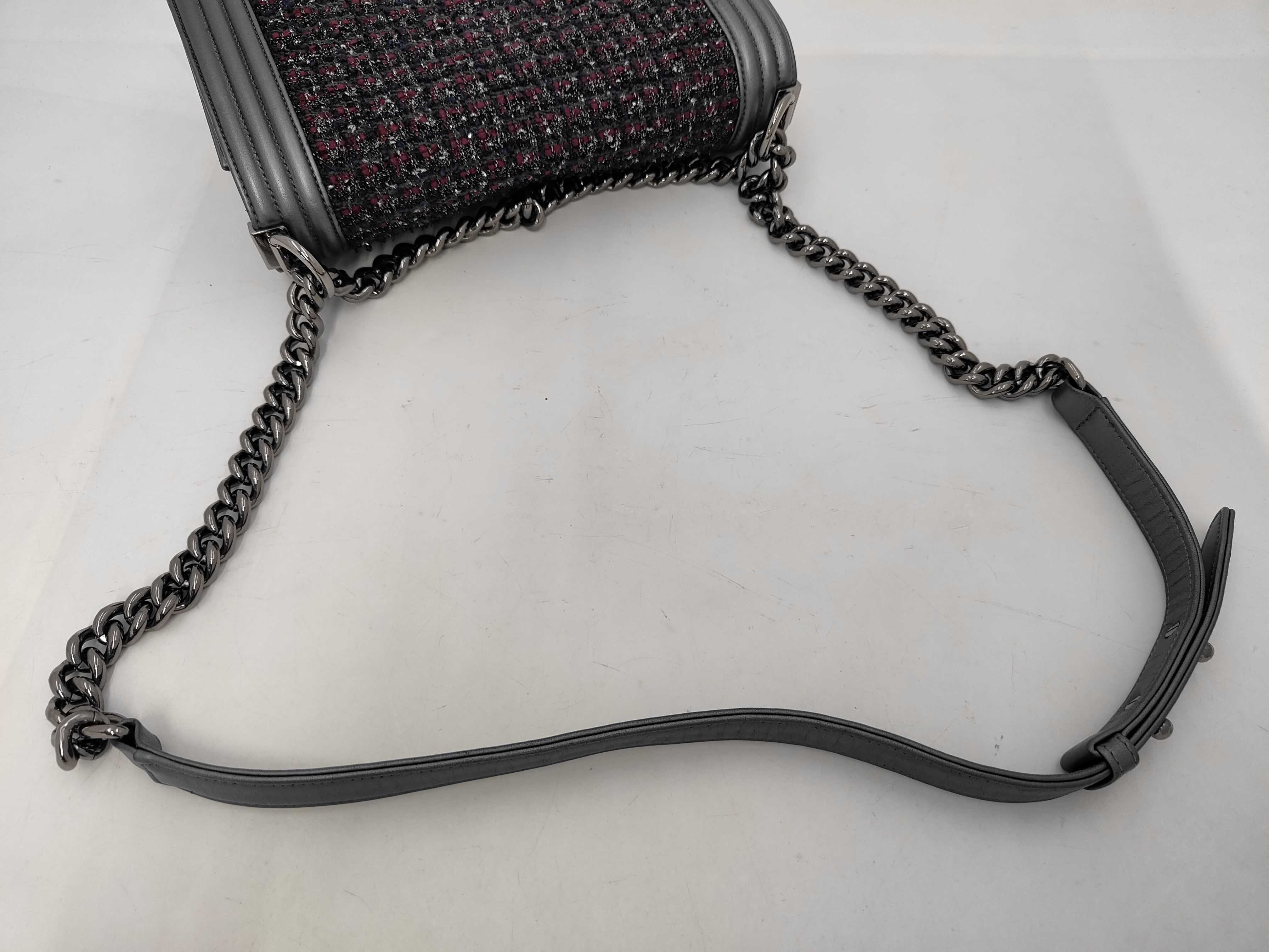 Boy Chanel Tweed x Lambskin Chain Shoulder Bag — view 3