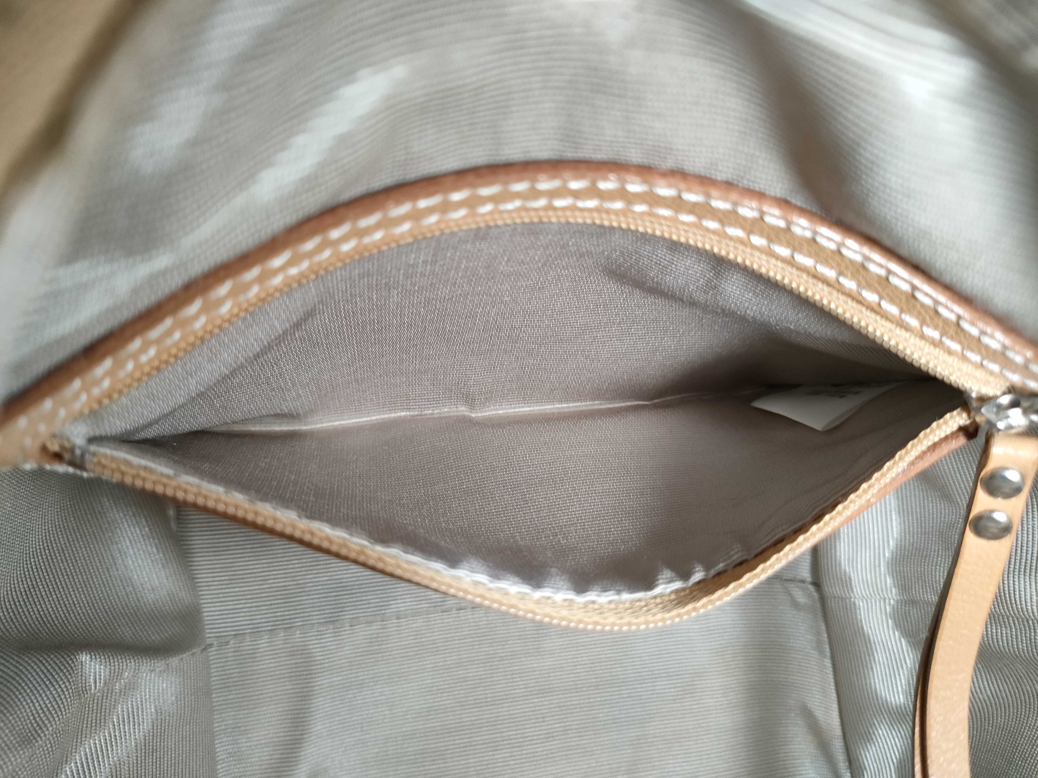 Blue Label Shoulder Bag — view 15