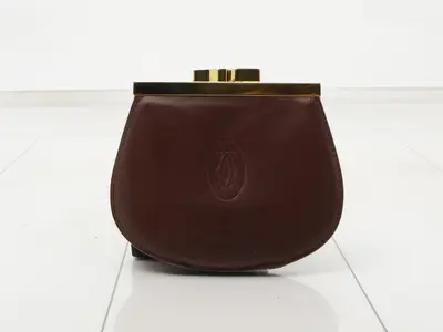 Must coin purse