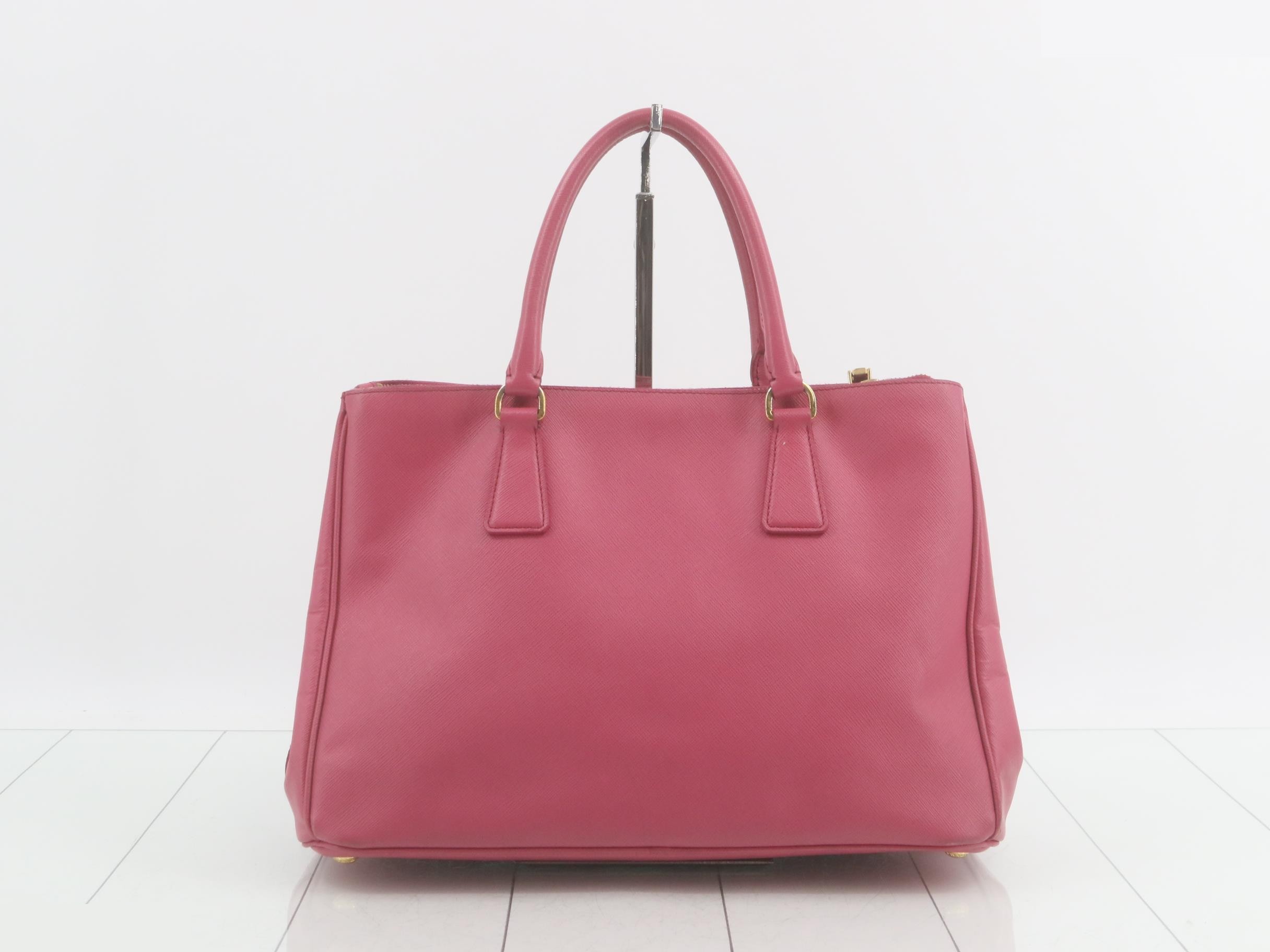 Galleria Saffiano Triangle Plate 2-Way Tote Bag (Pink) — view 2