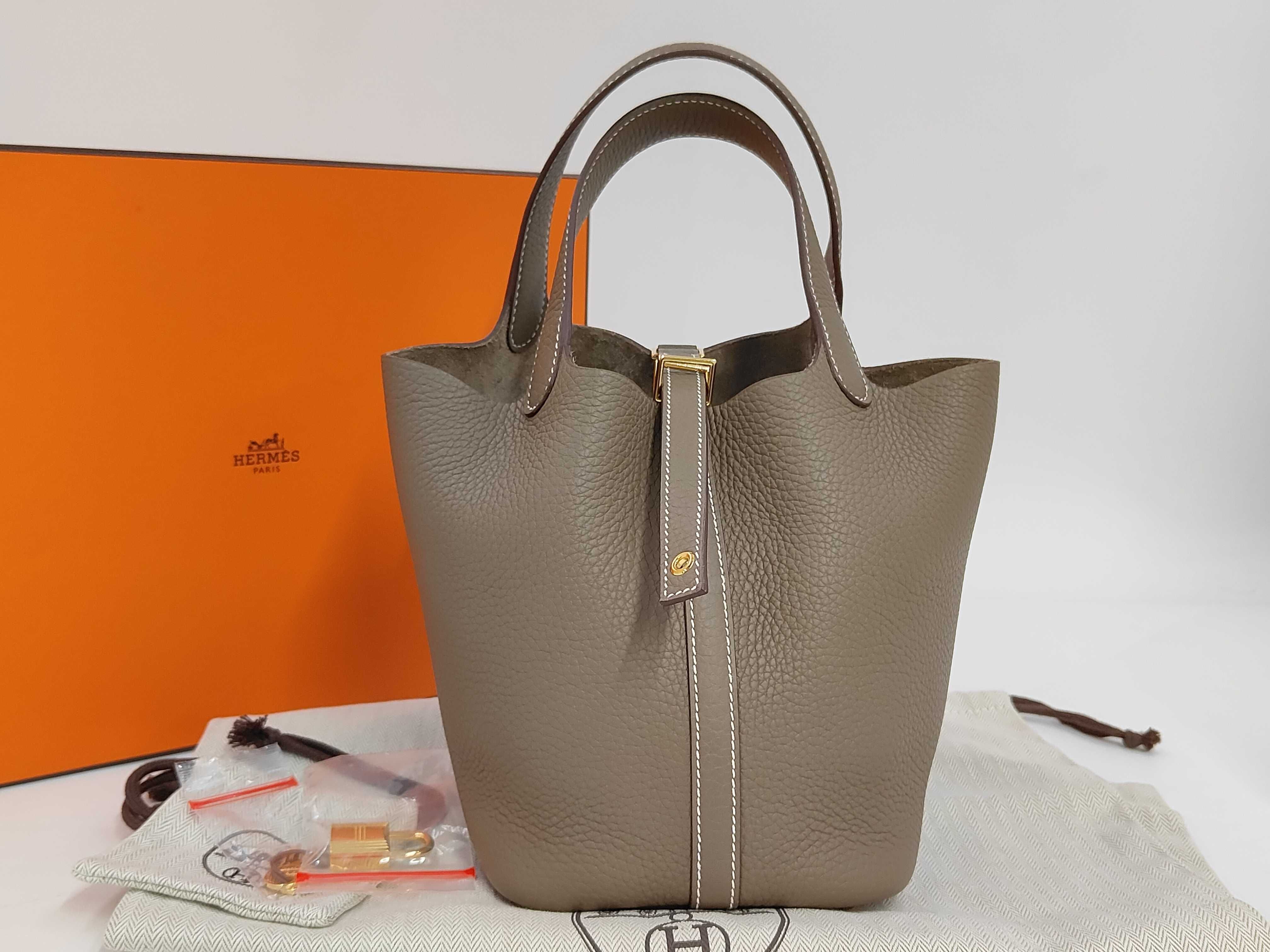 Picotin Lock PM Taurillon Clemence Etoupe K stamp Gold hardware handbag