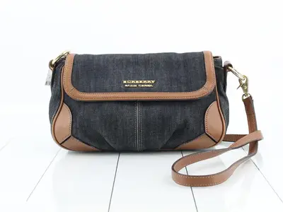 Other lines: Denim bags and shoulder bags