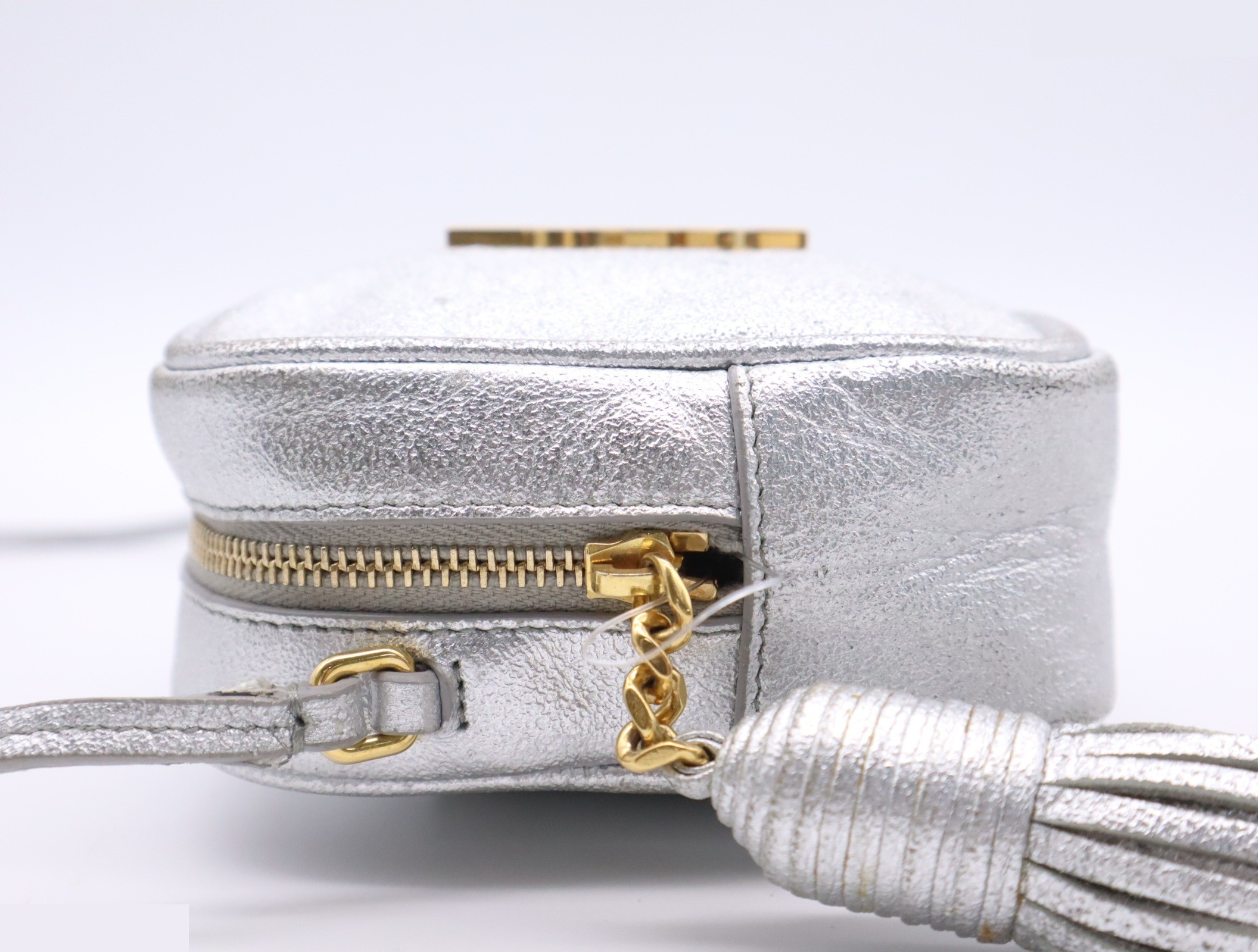Leather blogger bag, silver, gold hardware. — view 3