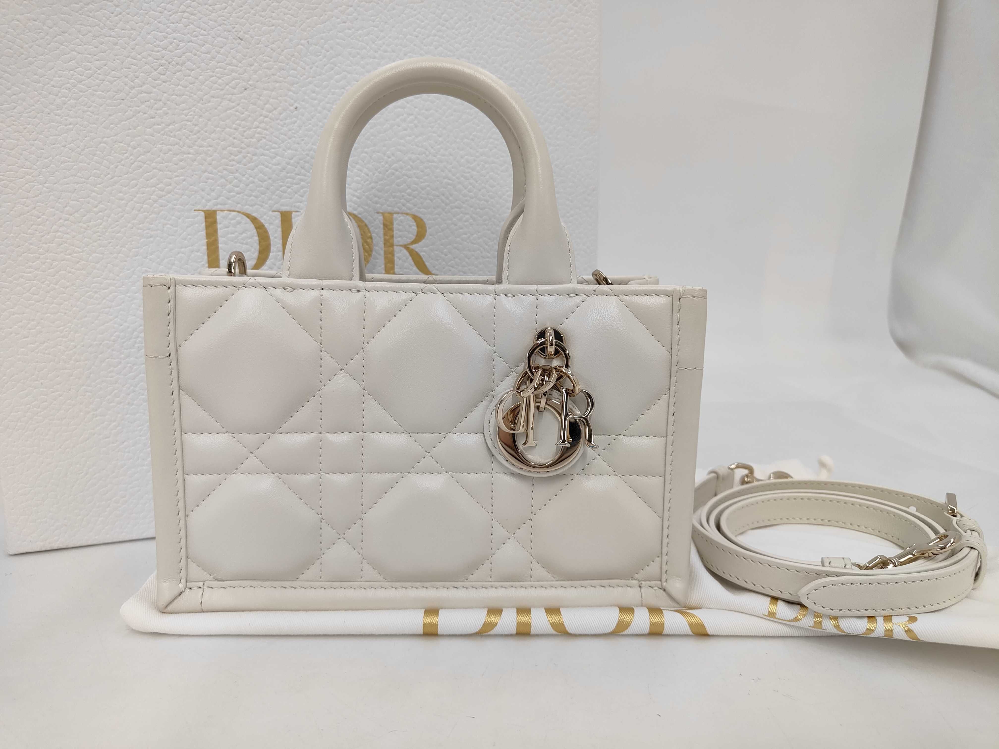 BAG CANNAGE MICRO CALFSKIN BOOK TOTE MINI 2WAY HAND BAG WHITE 62MA-0254 Shoulder Bag