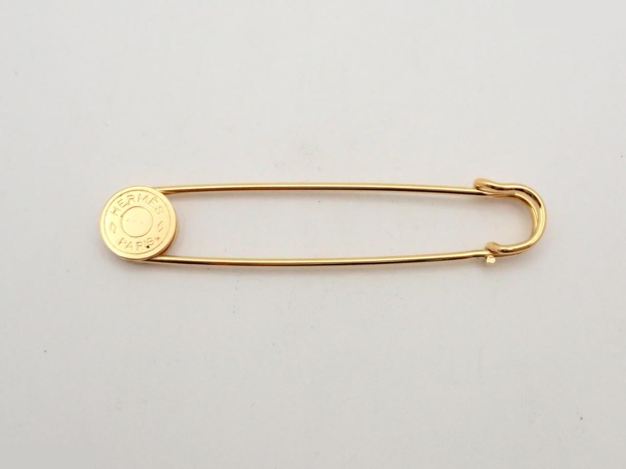 brooch