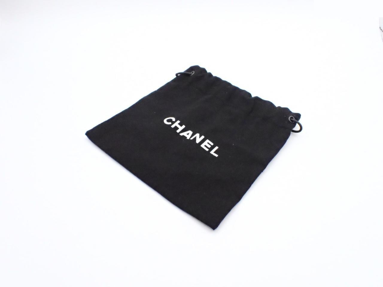 Long pearl necklace with Coco Chanel logo, approximately 90cm in length. — view 4