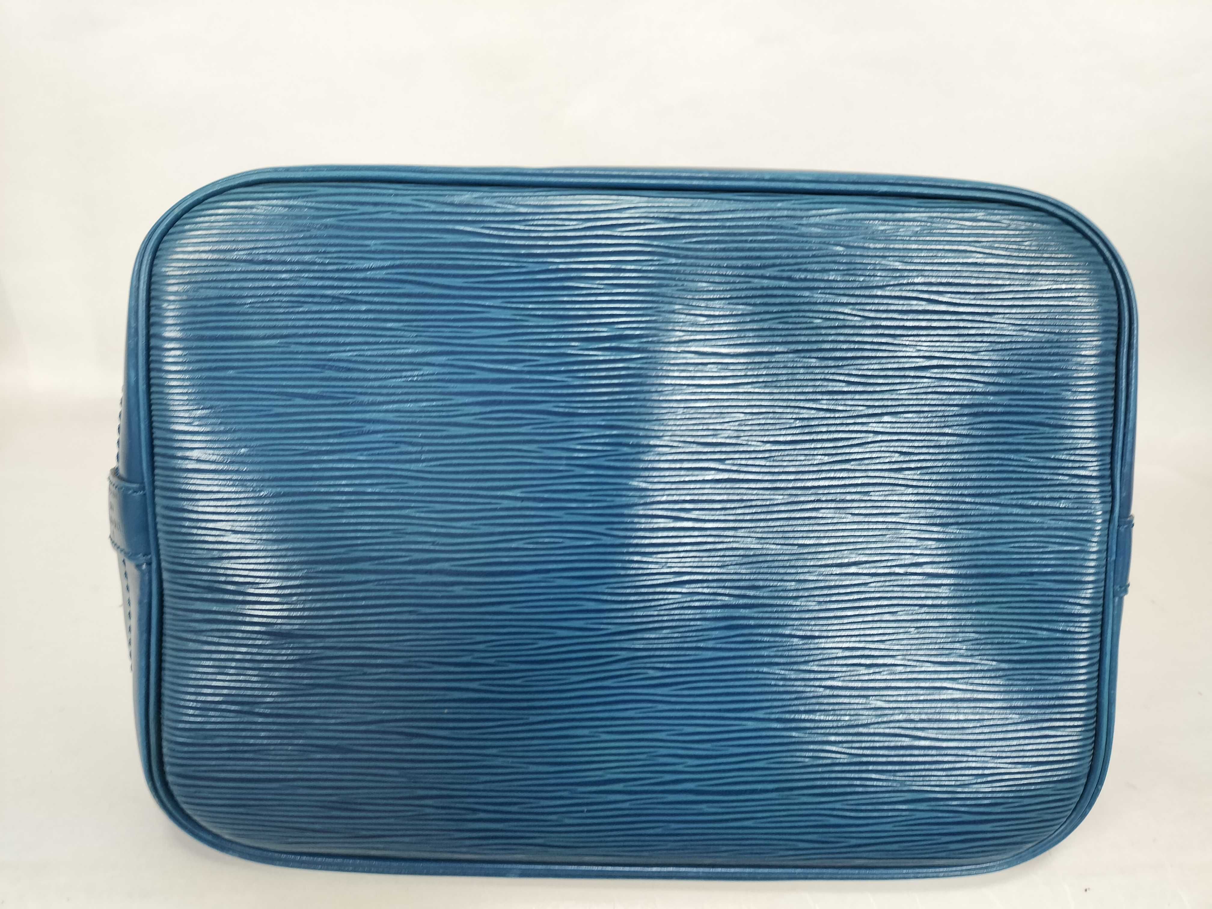 Epi Noe Shoulder Bag — view 7