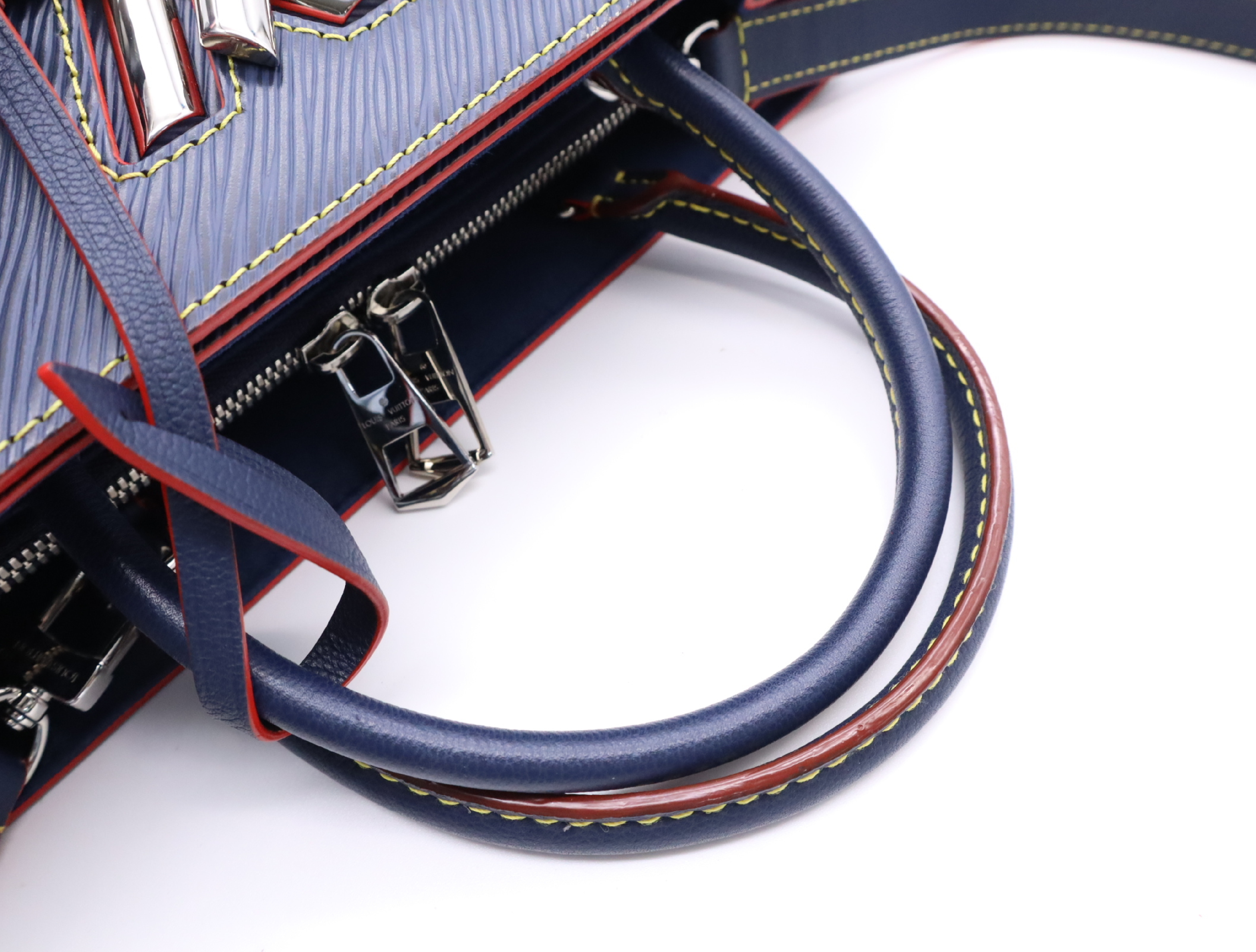 M54980 Epi Twist Tote Indigo Blue Handbag with Shoulder Strap and Clochette — view 13