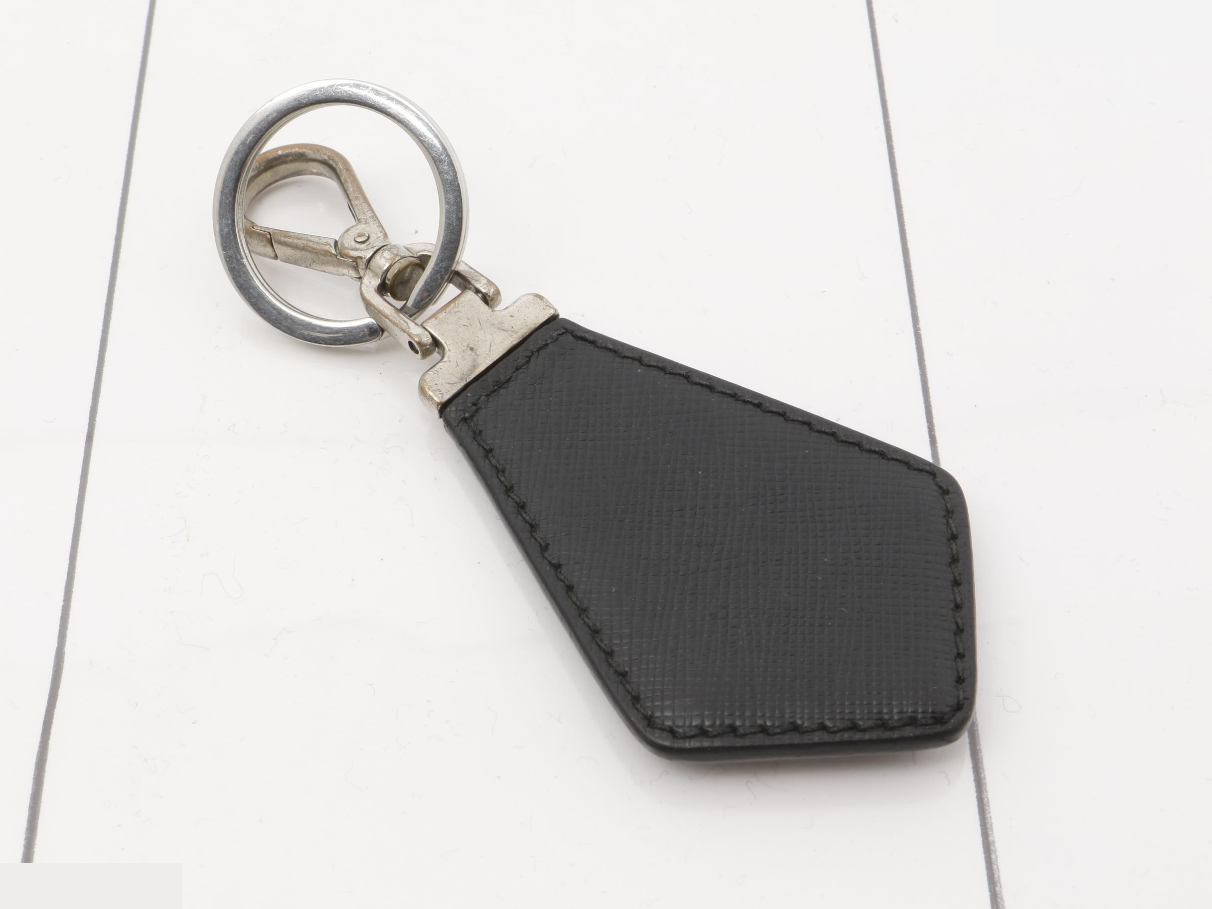 Saffiano Triangle Plate Keyring/Keychain — view 2