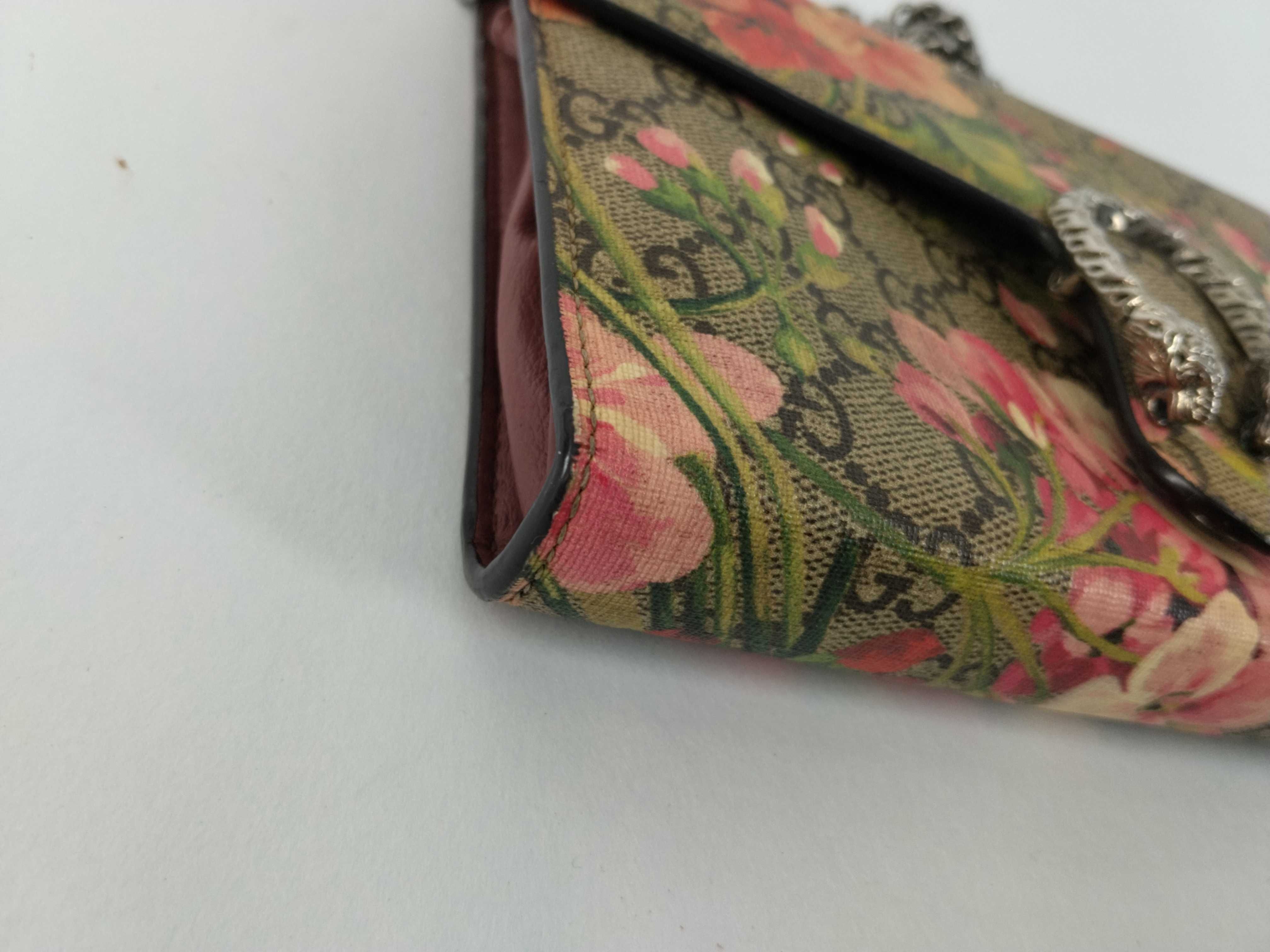GG Canvas Gucci Floral Shoulder Bag — view 5