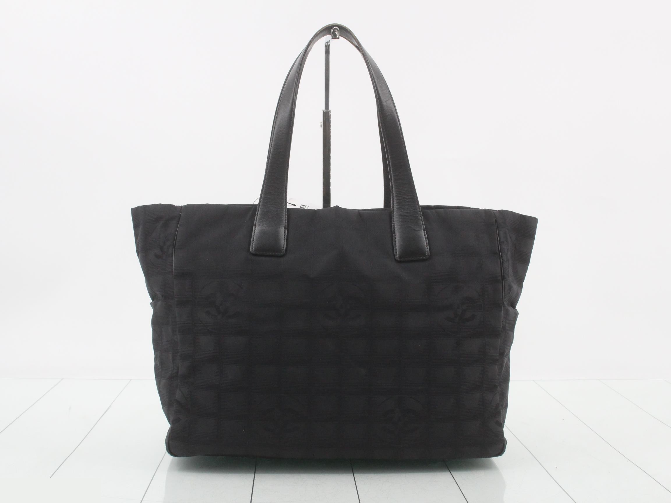 New Travel Line (Bags) - Tote Bag — view 2