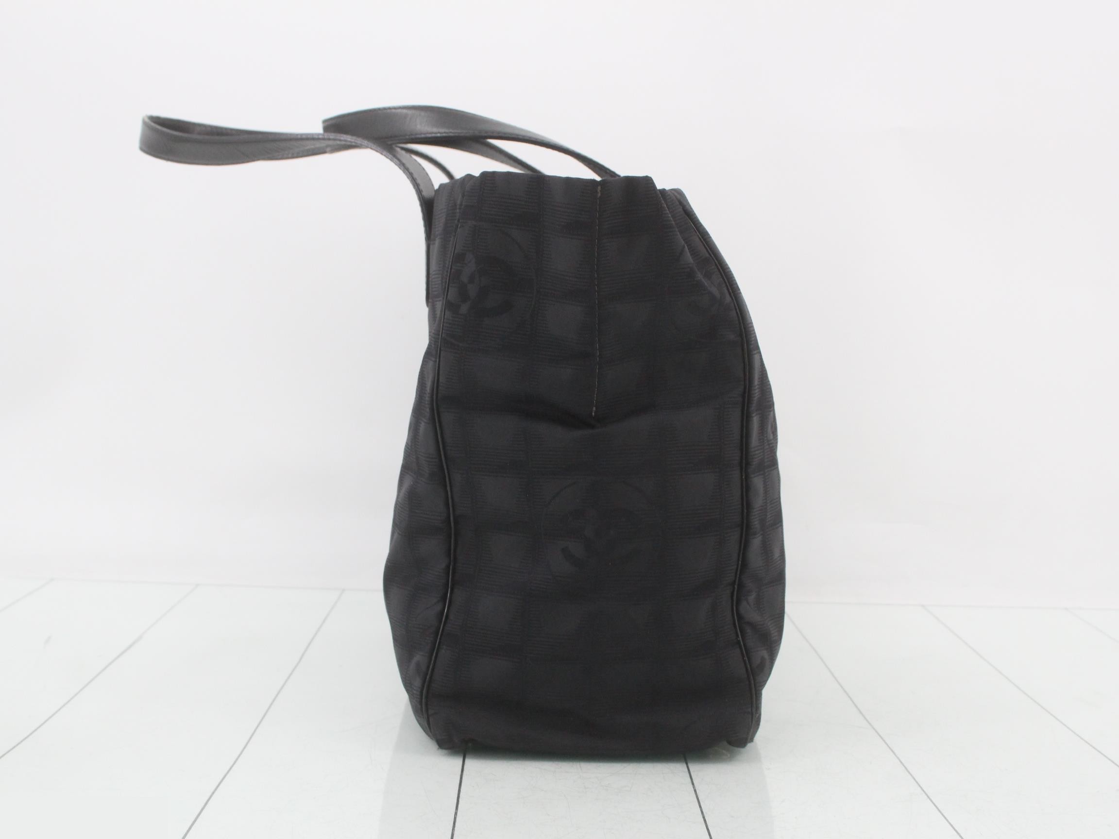 New Travel Line (Bags) - Tote Bag — view 4
