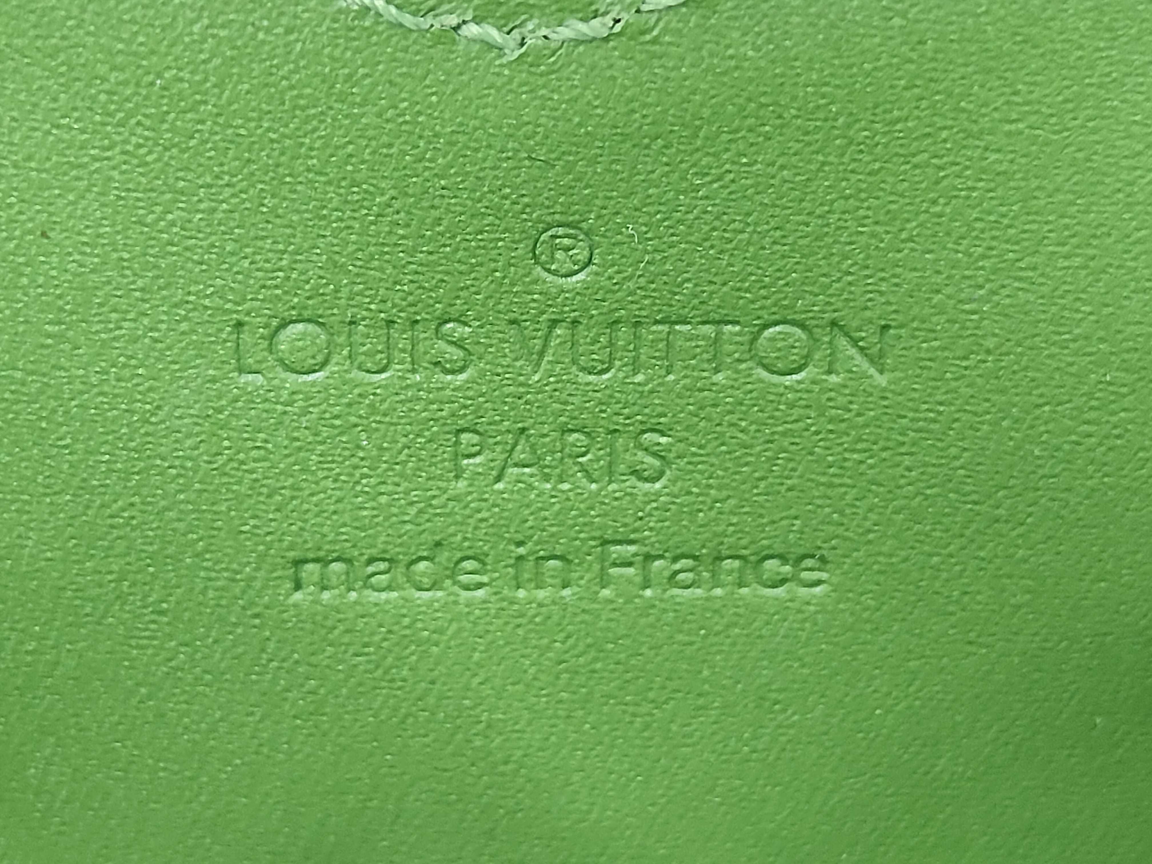 Porte Monnaie Coeur Vernis Yellow-Green M93563 TH4088 Coin Case — view 9