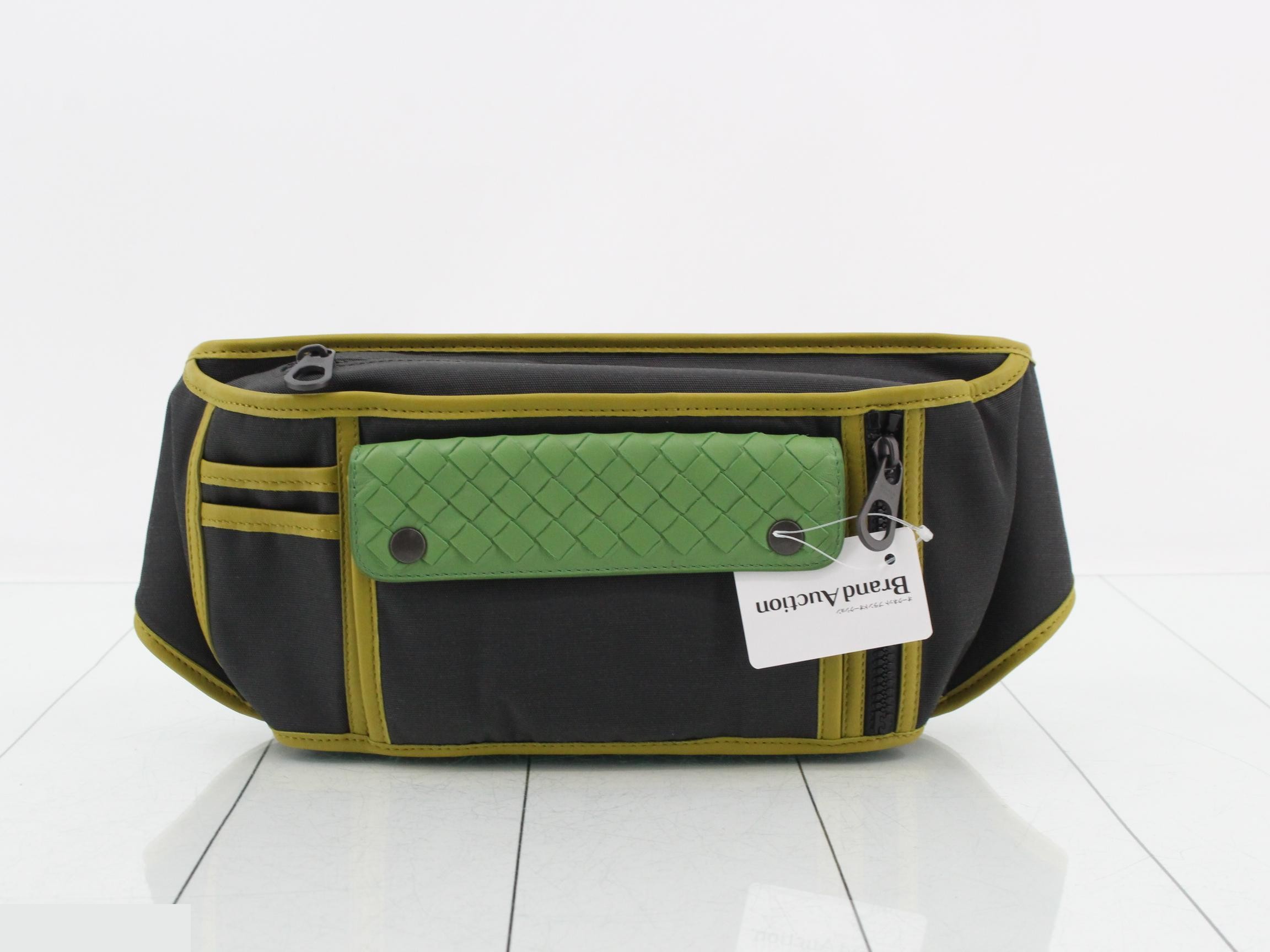 Intrecciato body bag, canvas/leather, gray
