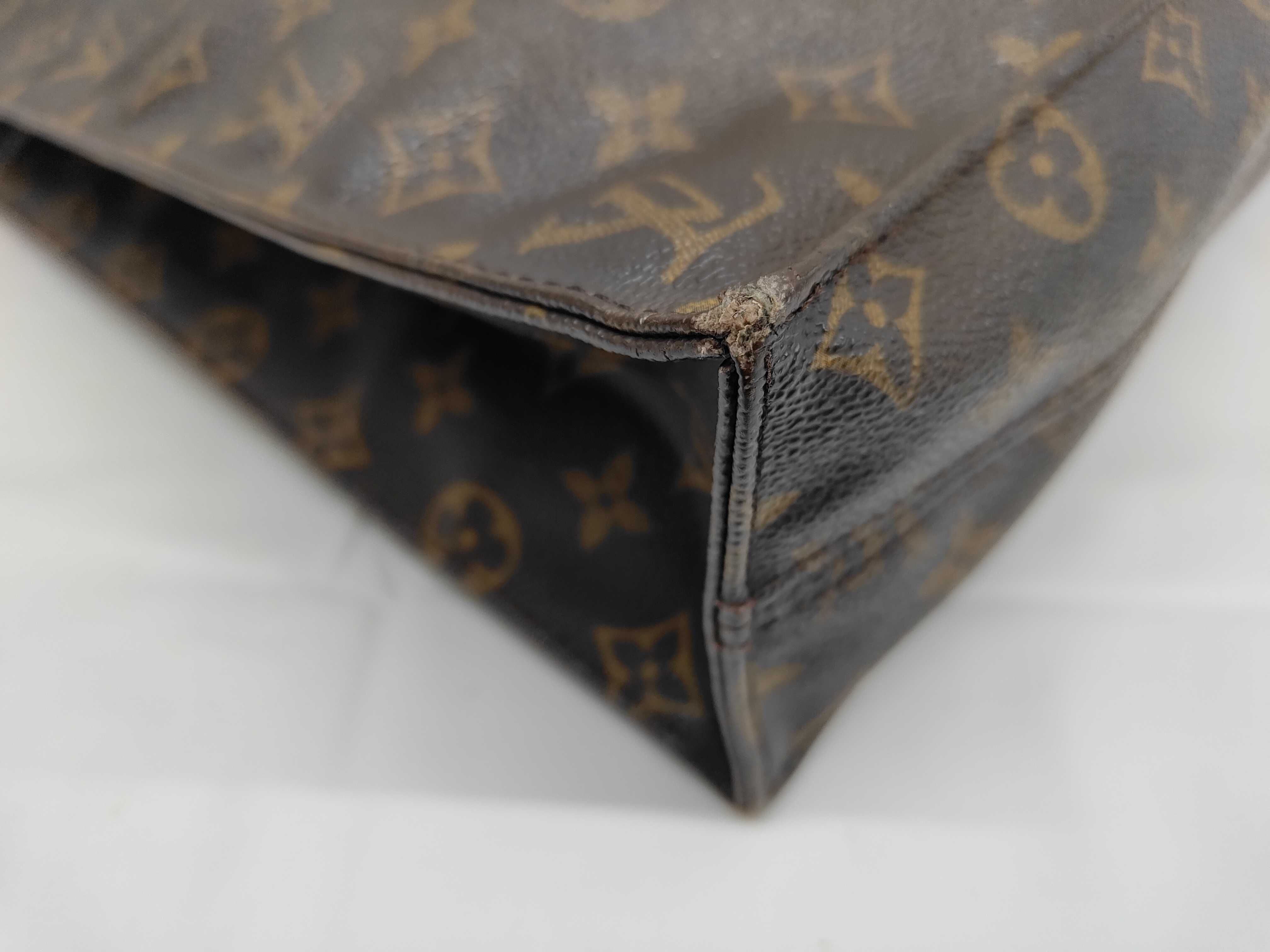 Monogram LV — view 5
