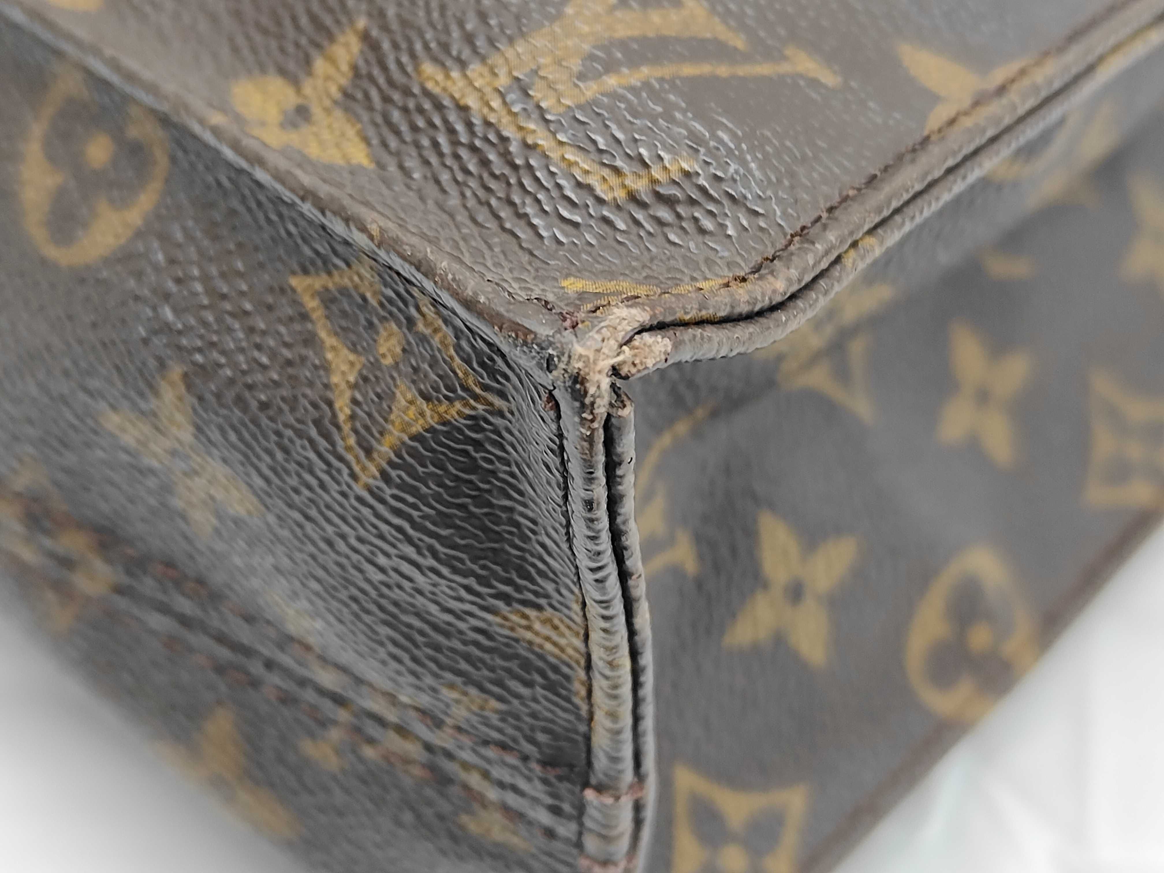 Monogram LV — view 9