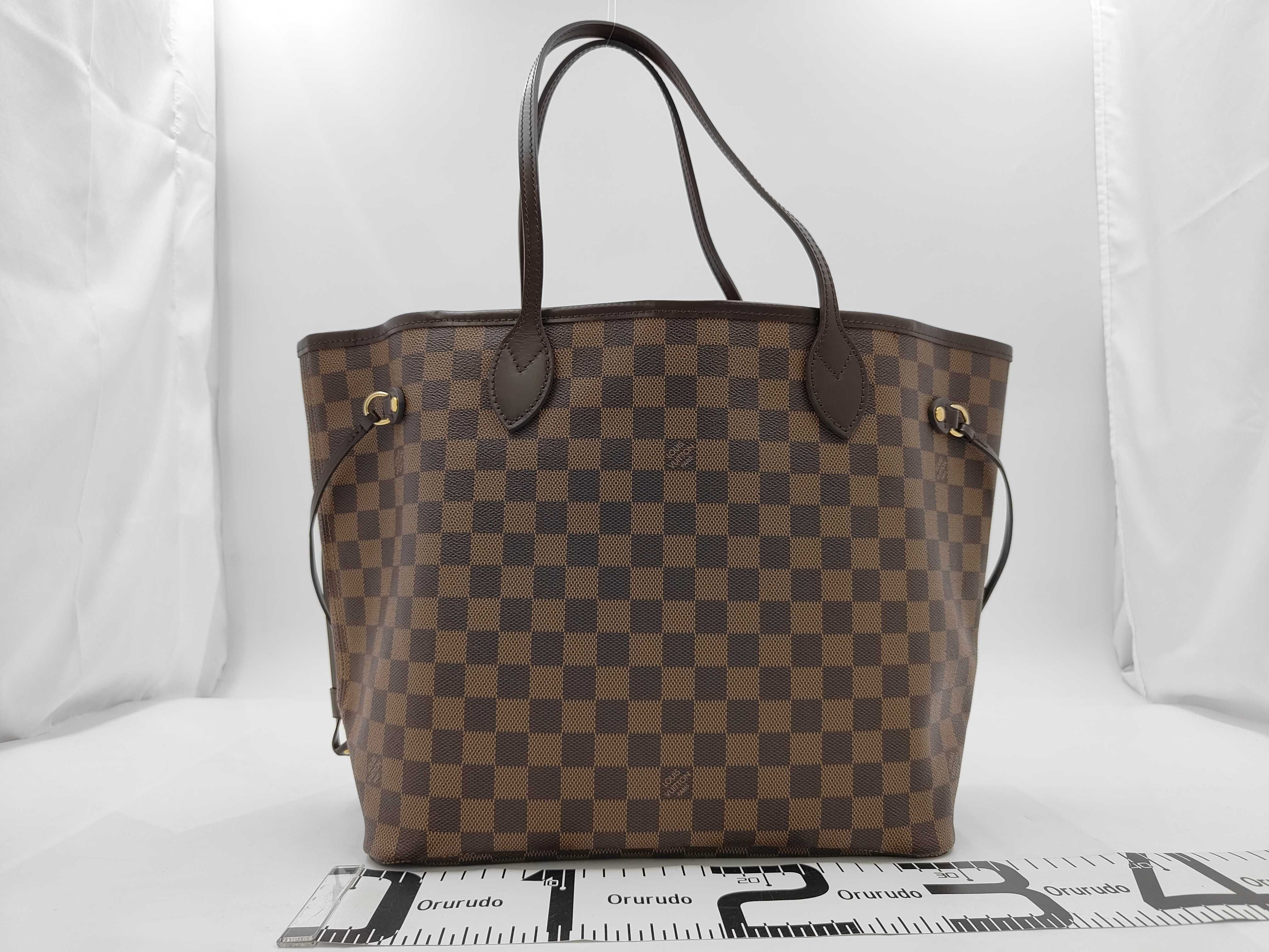 Damier Neverfull MM Tote Bag — view 2