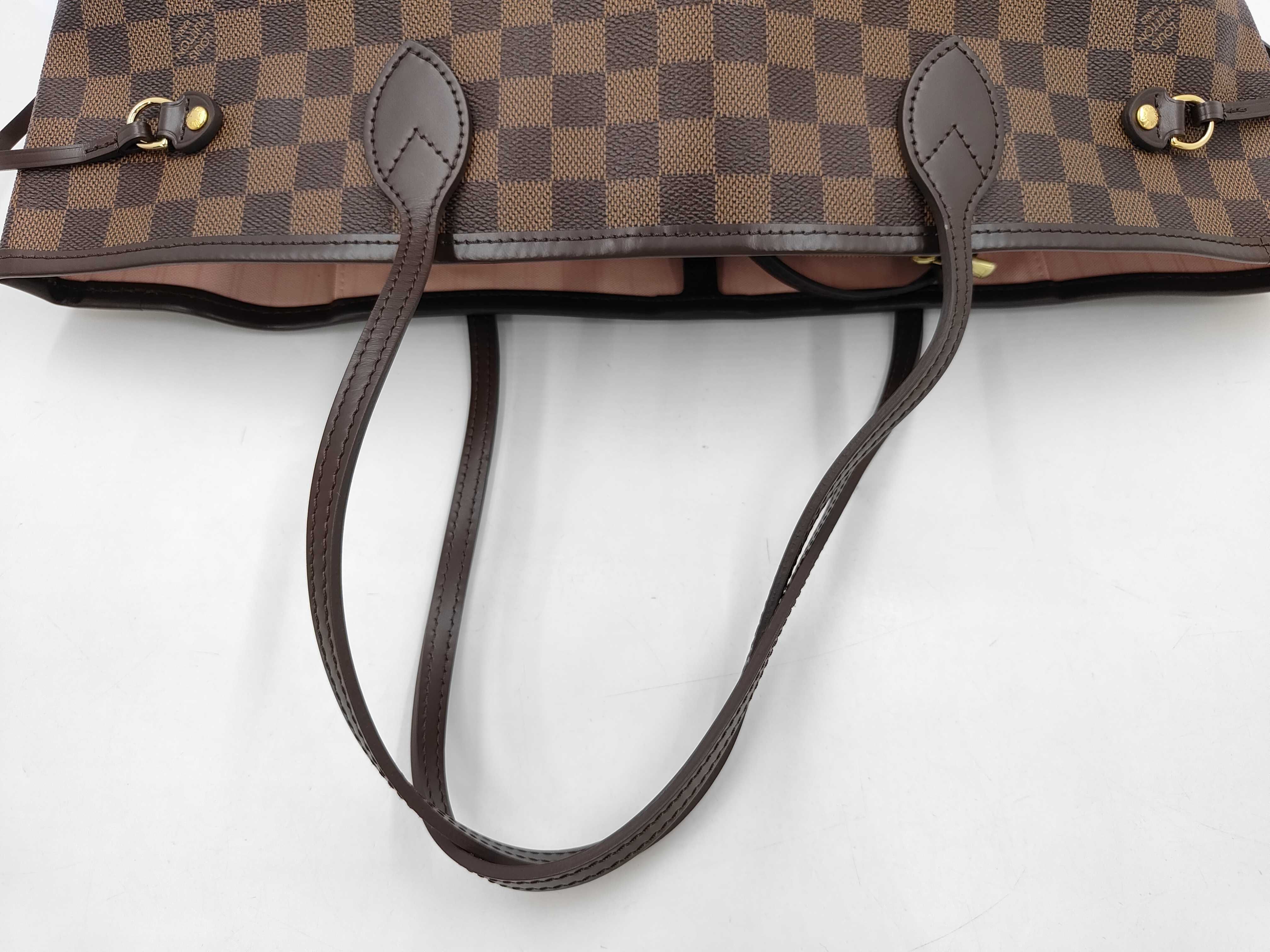 Damier Neverfull MM Tote Bag — view 5