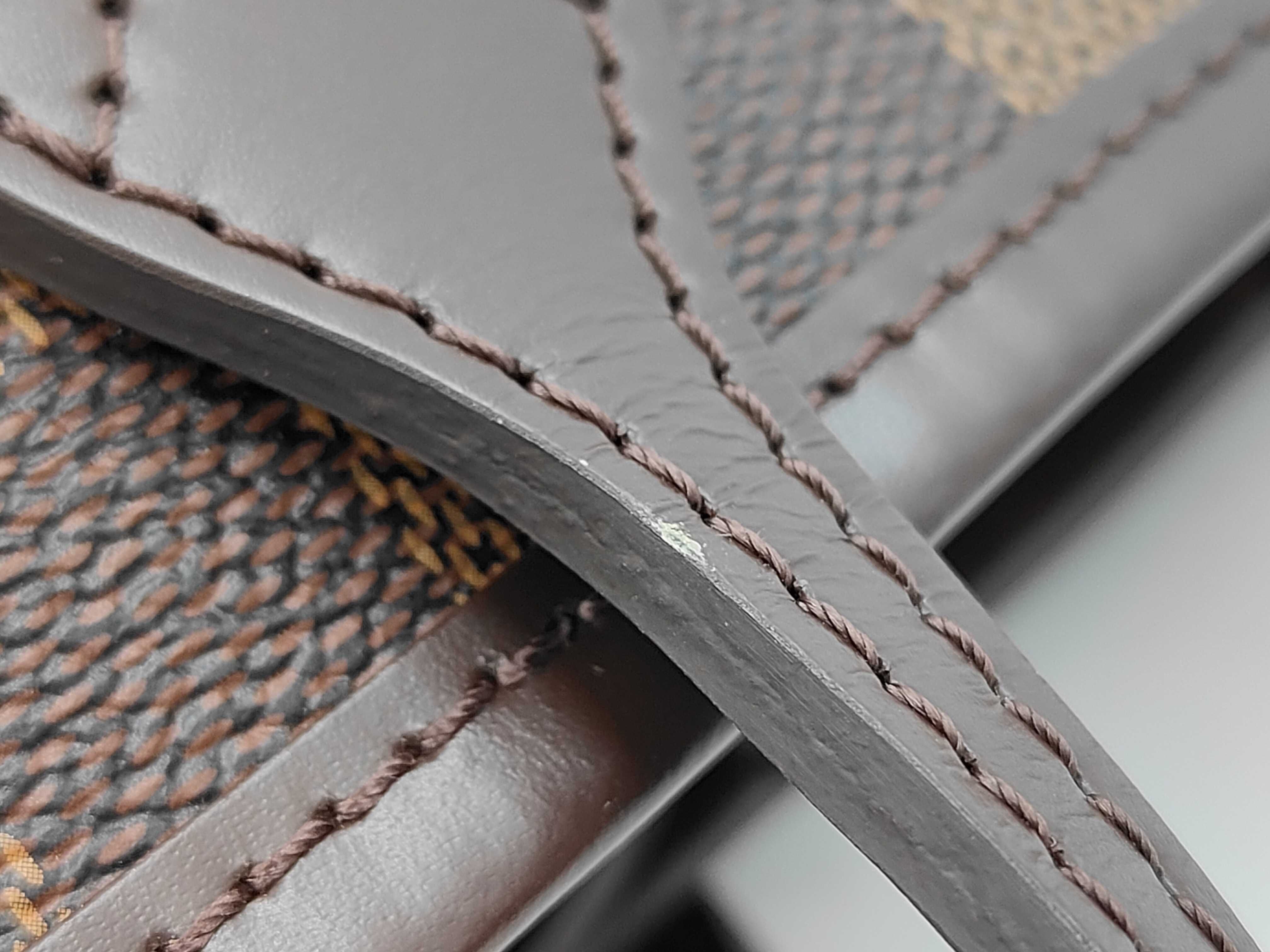 Damier Neverfull MM Tote Bag — view 6