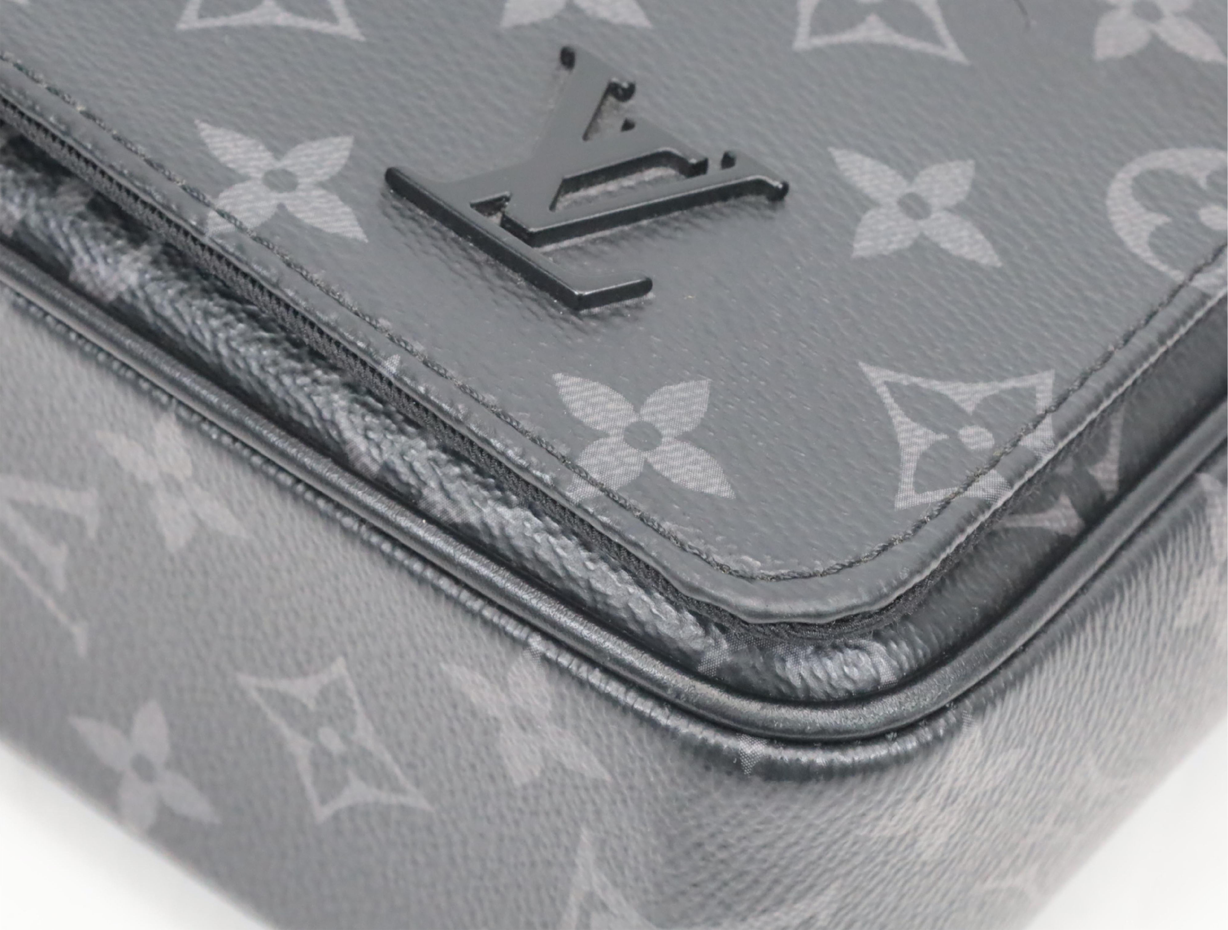 Monogram Eclipse District PM NV3 M46255 Shoulder Bag — view 5