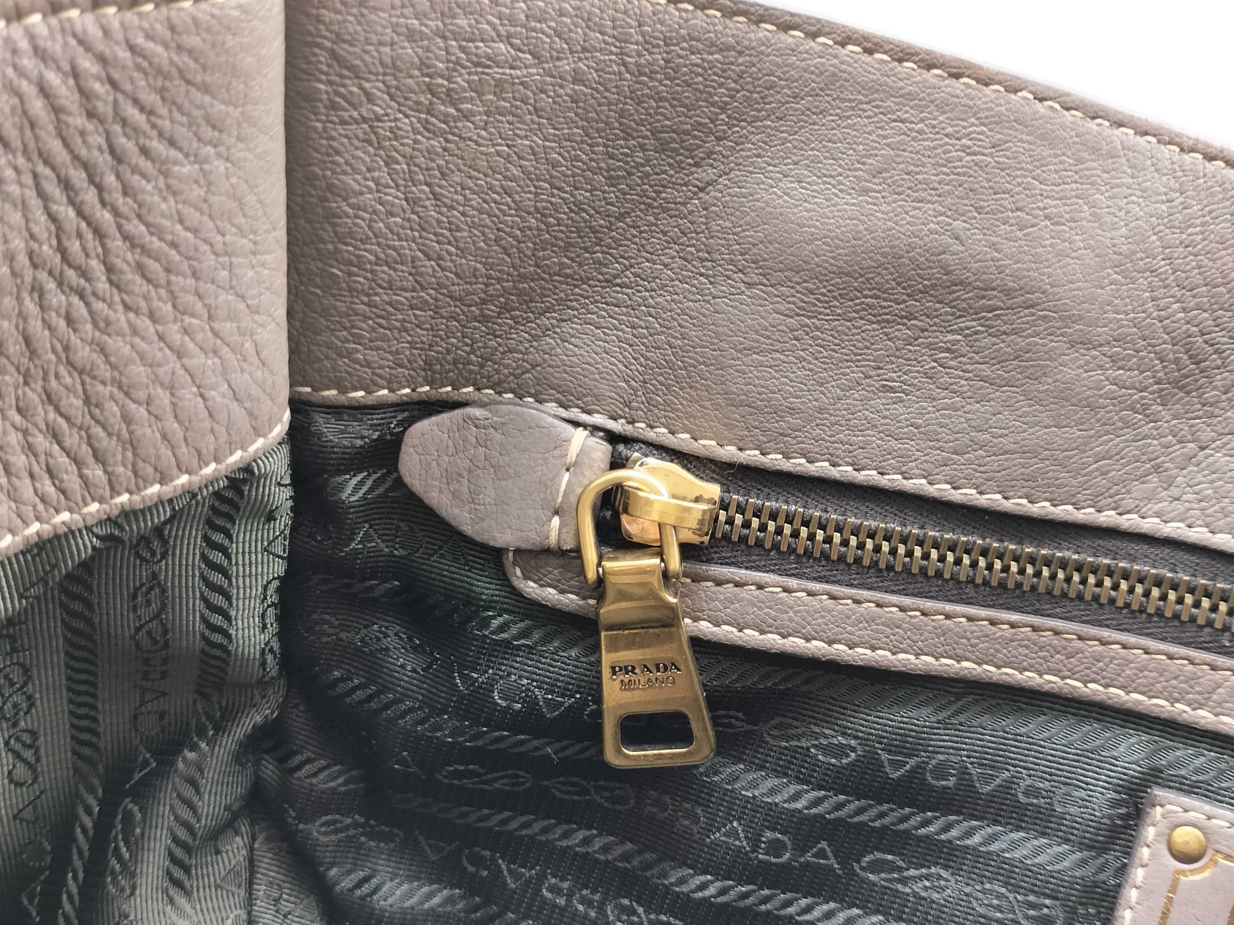 Cergo Gold Logo Tote Shoulder Bag 2-Way Gray BR4739 Tote Bag — view 13