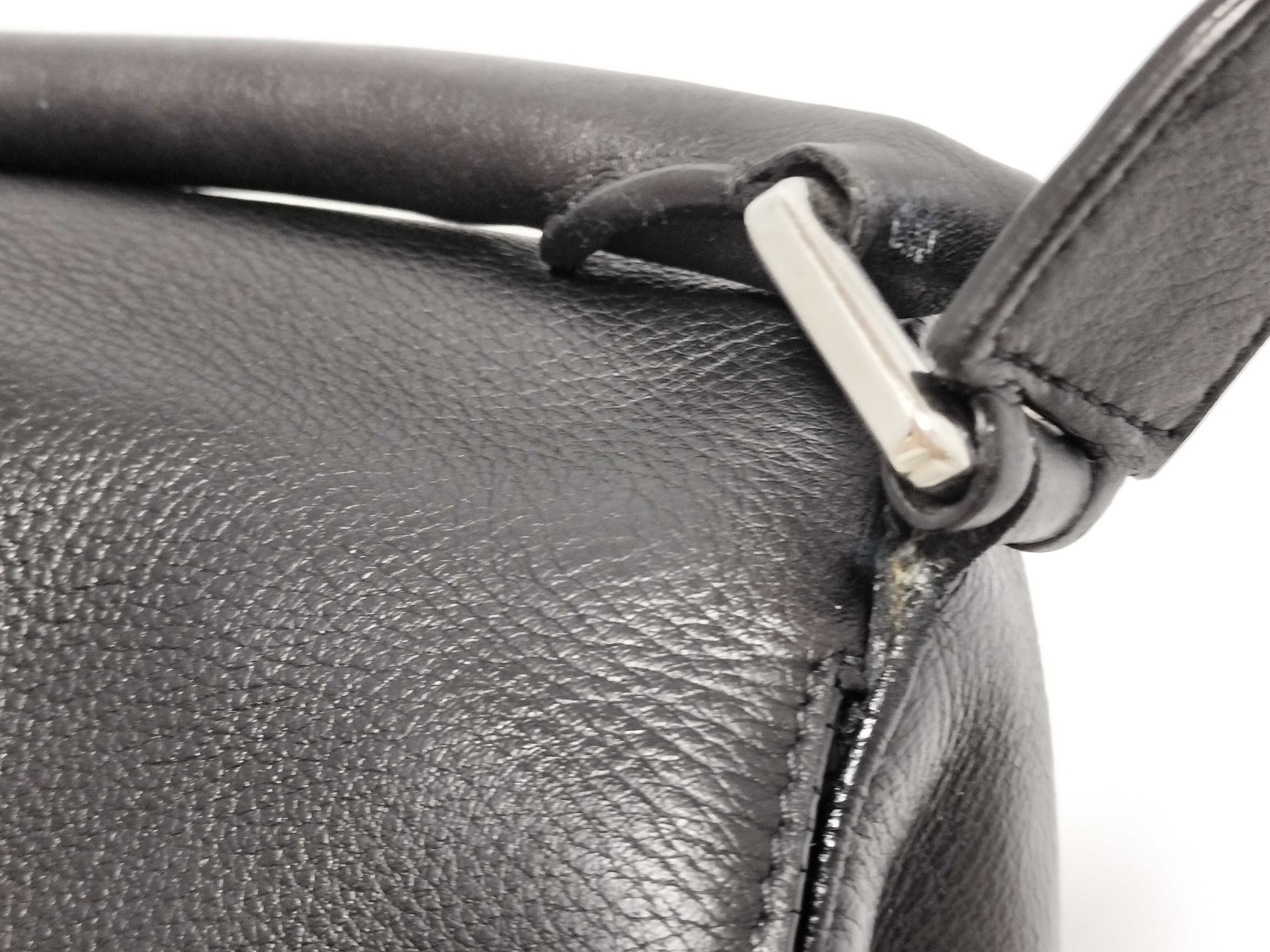 handbag — view 4