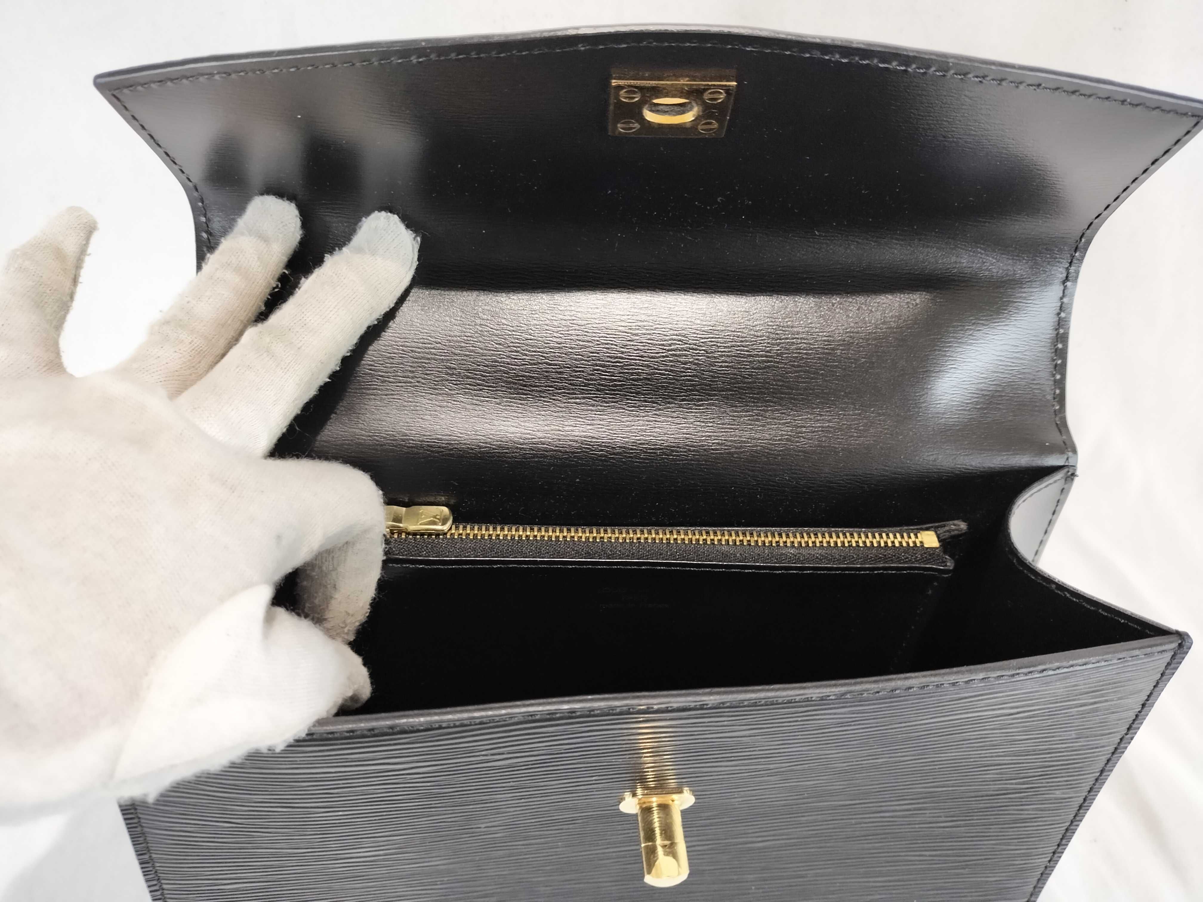 Epi Malzerbes Noir Handbag — view 11
