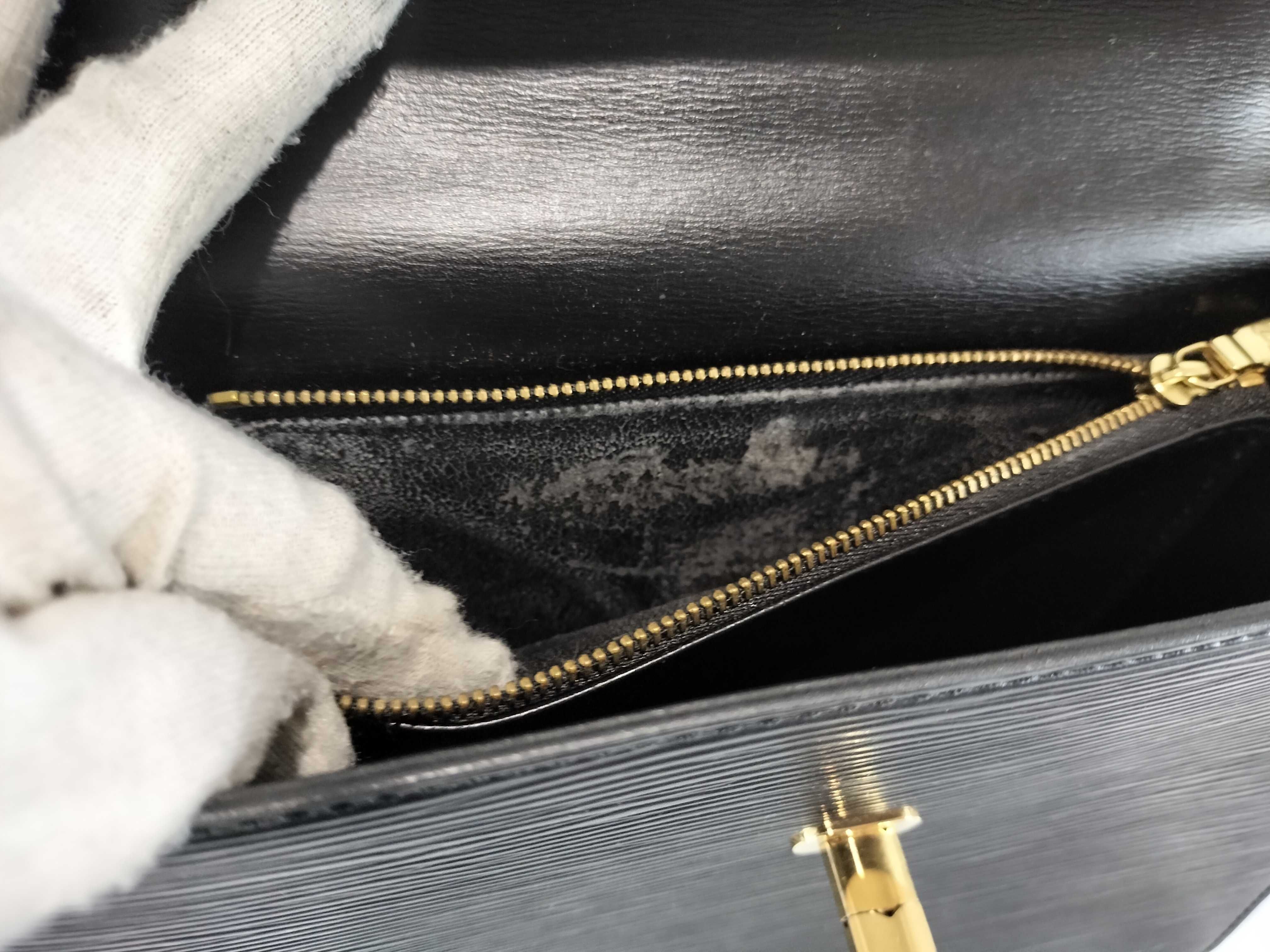 Epi Malzerbes Noir Handbag — view 12