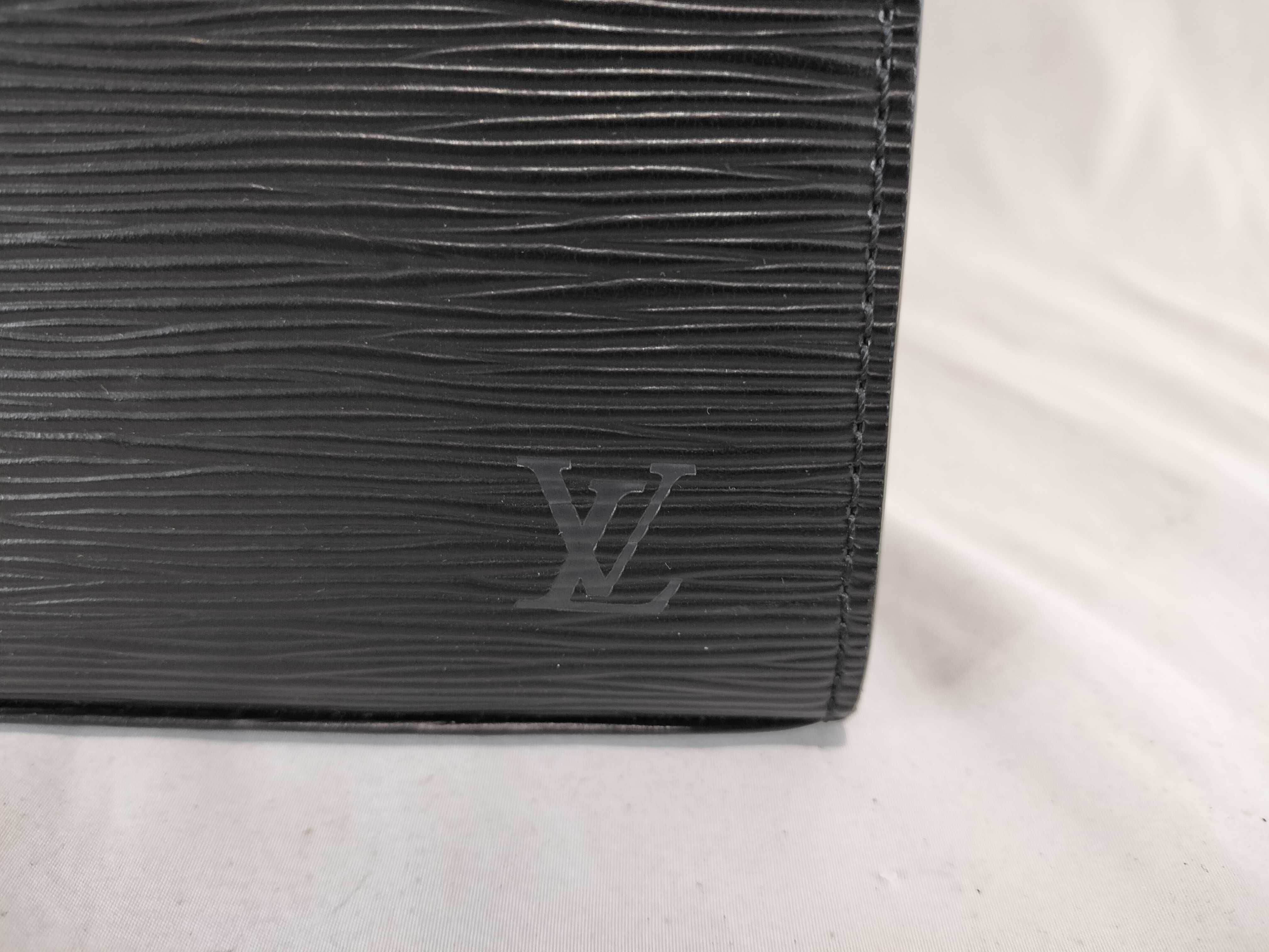 Epi Malzerbes Noir Handbag — view 3