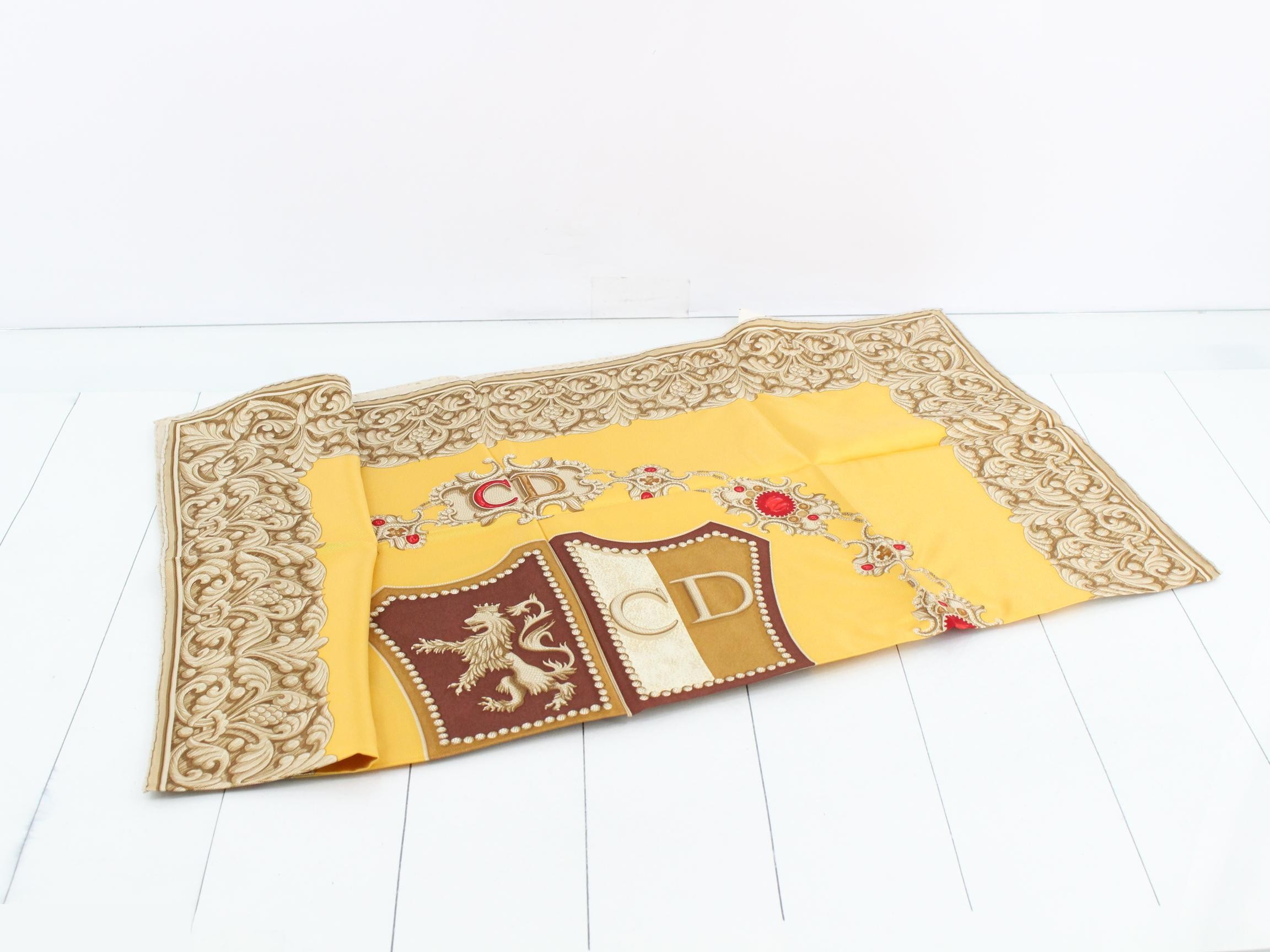 Scarf / Vintage / CD Logo — view 3