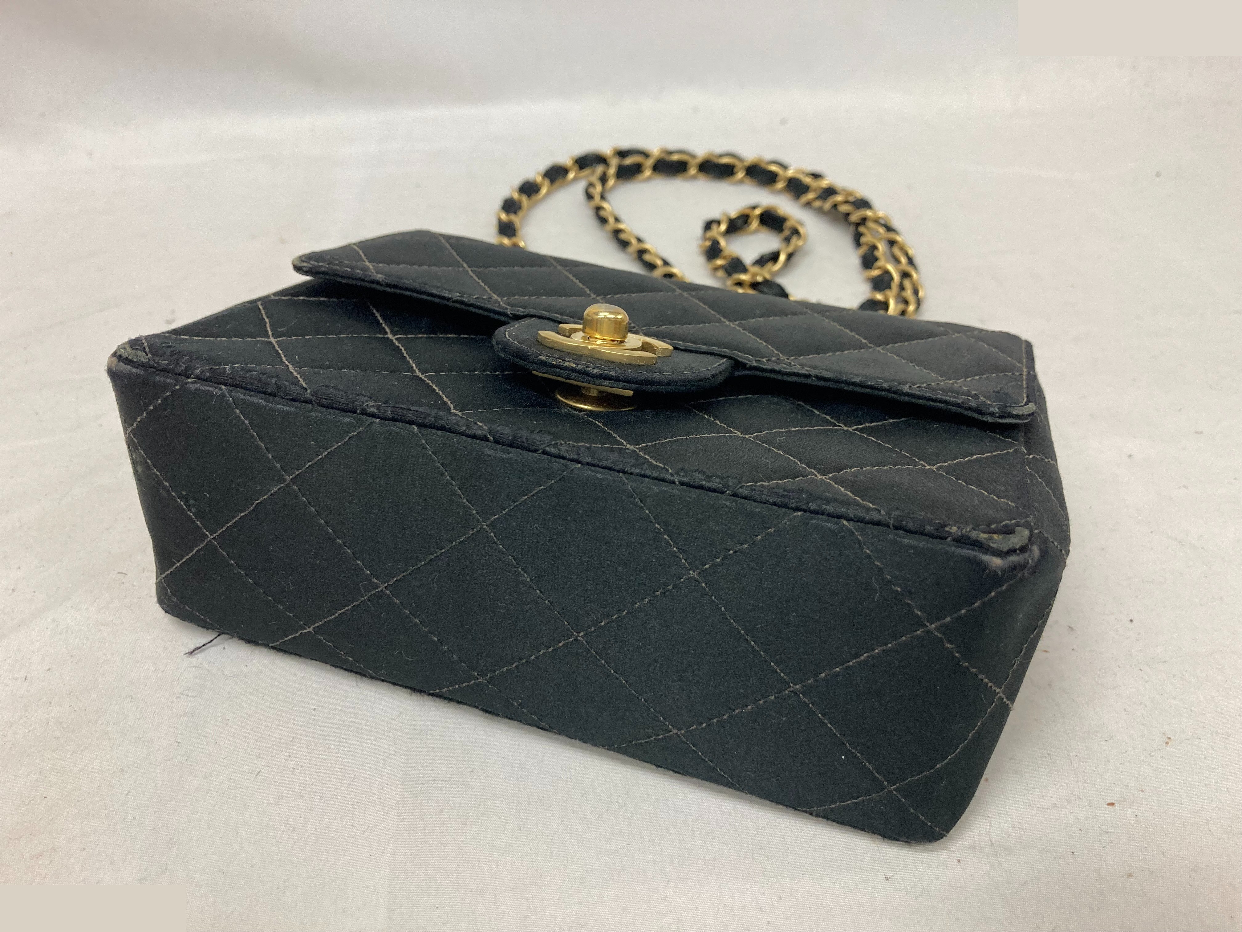 Matelassé satin shoulder bag (series 7) — view 4