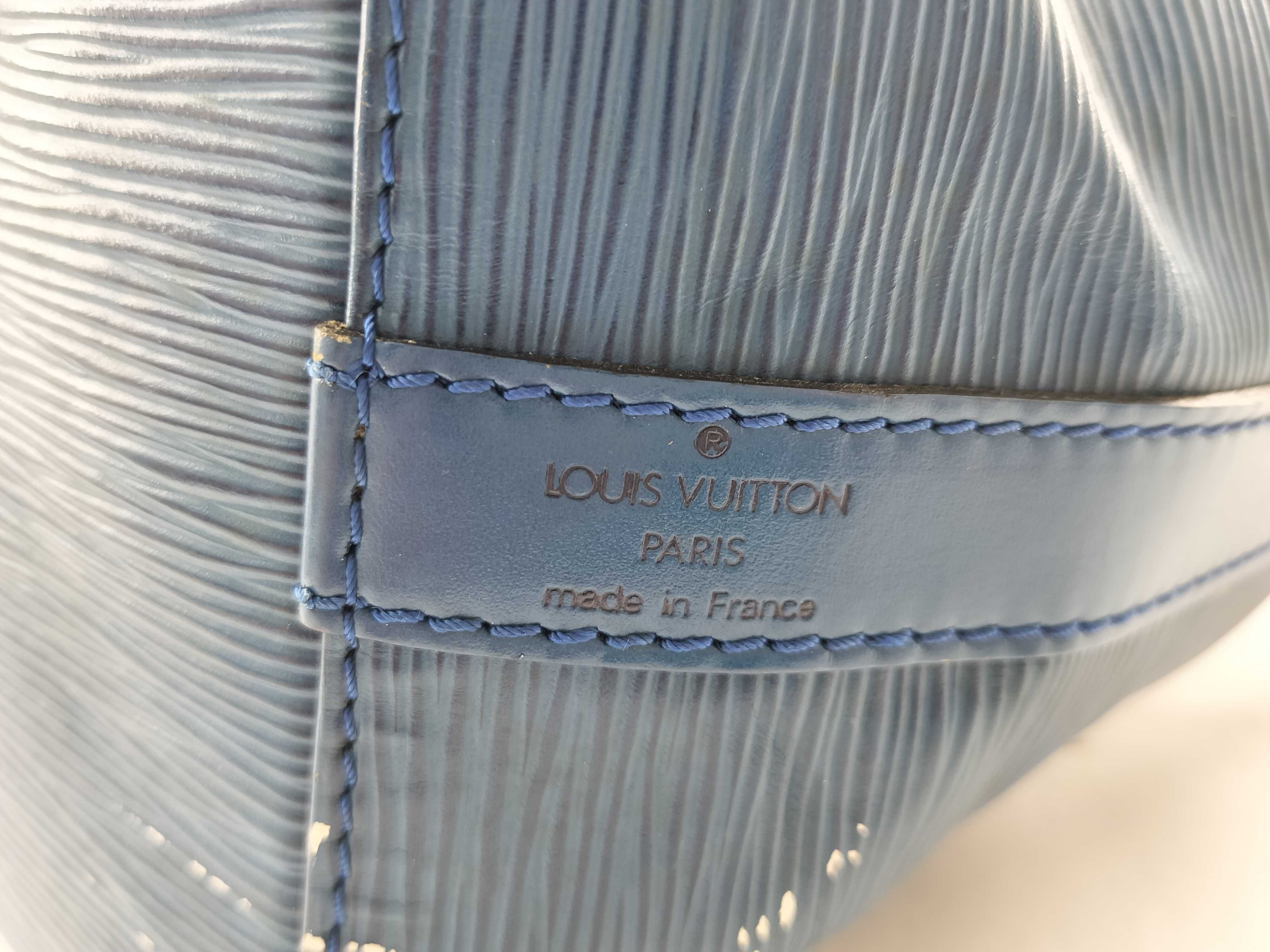 Epi Leather Petit Noé Shoulder Bag — view 5