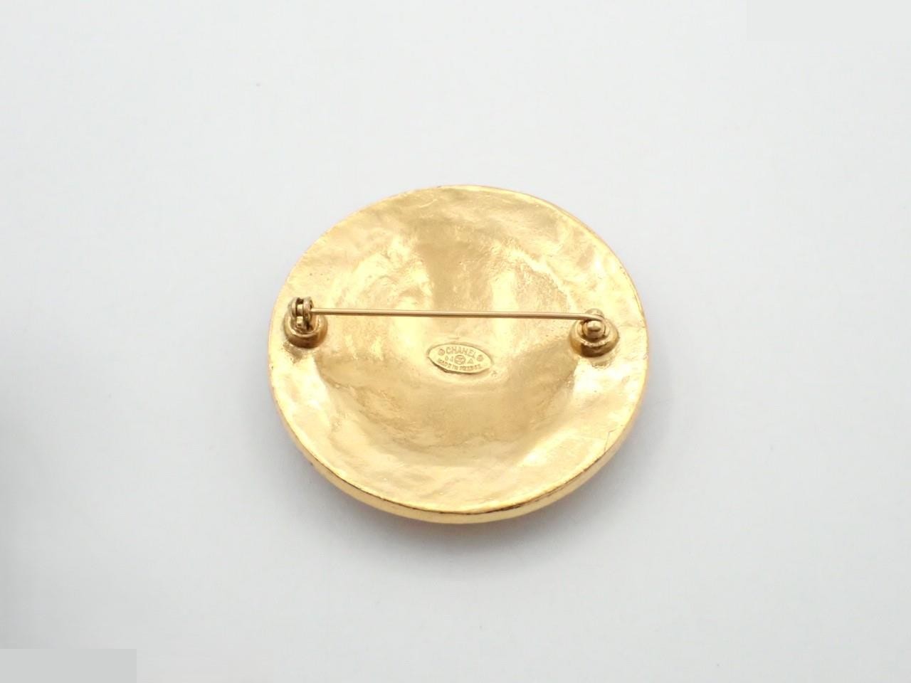 Brooch, Coco Mark, Gold — view 2