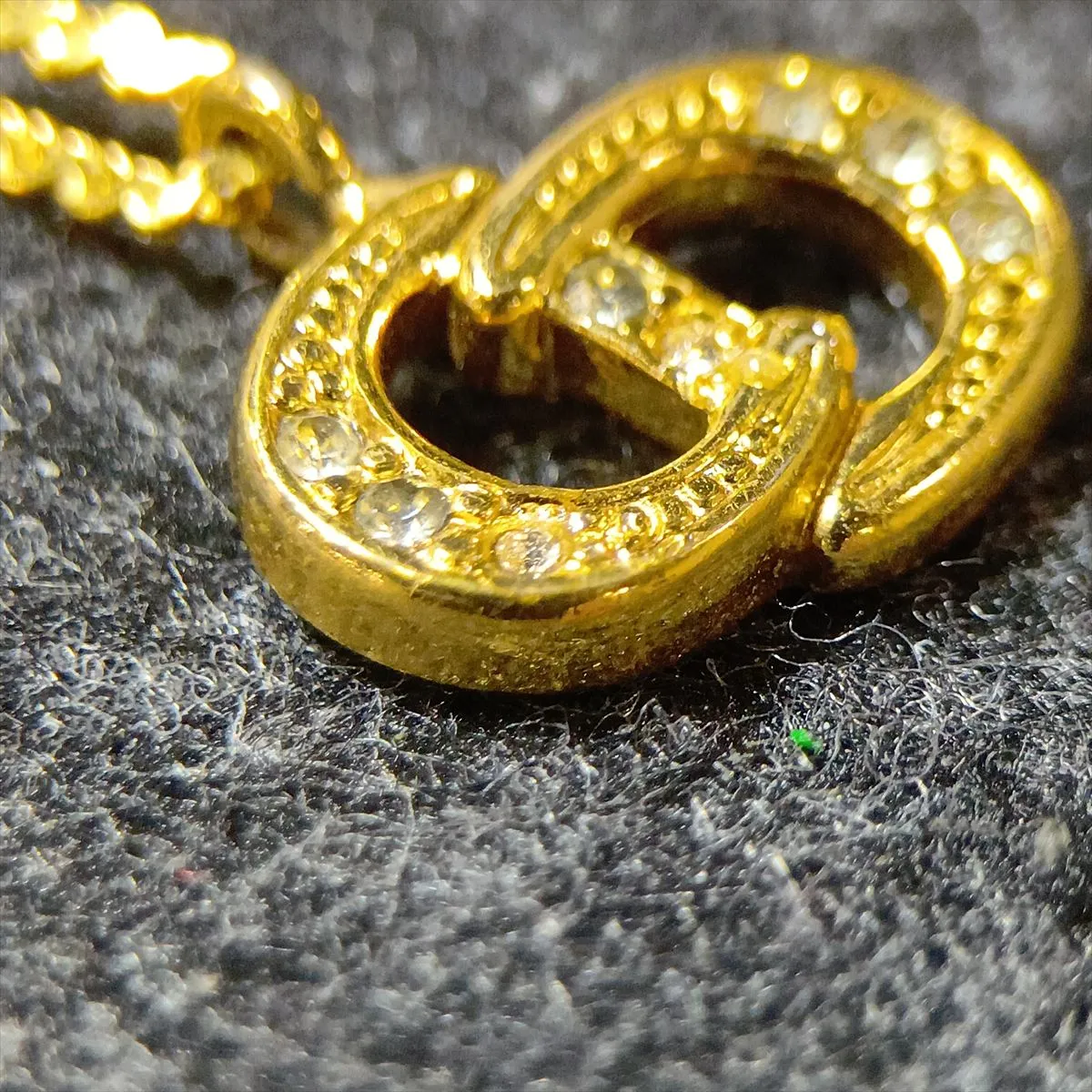 CD logo necklace, GP x rhinestones, gold. Shows — view 6
